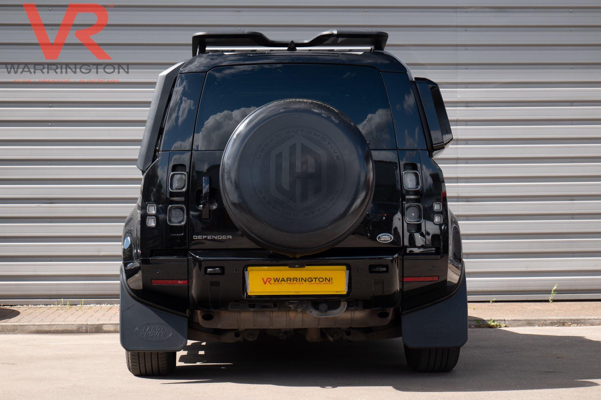 Land Rover Defender 110 view 13