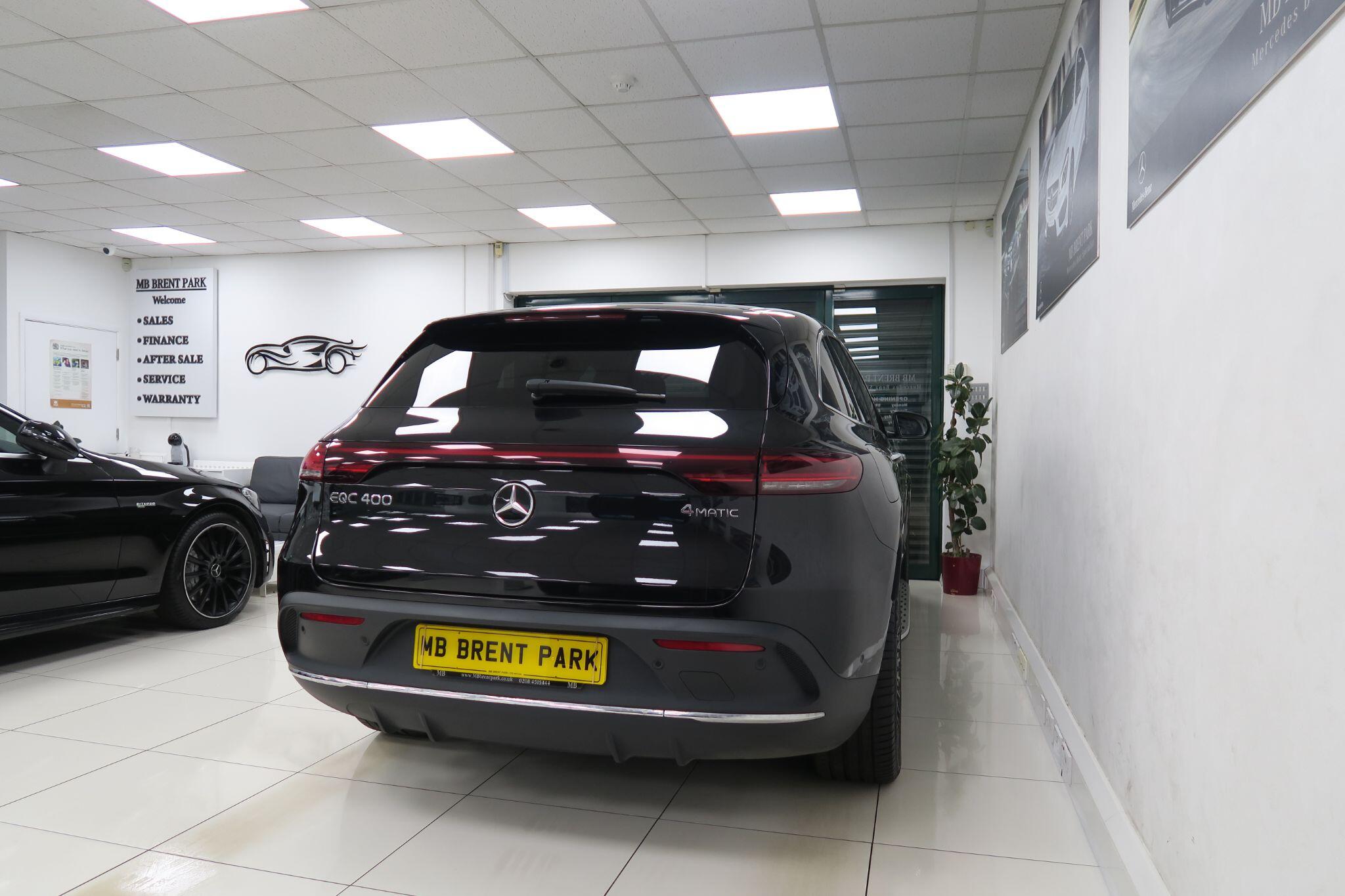 Mercedes-Benz EQC view 7