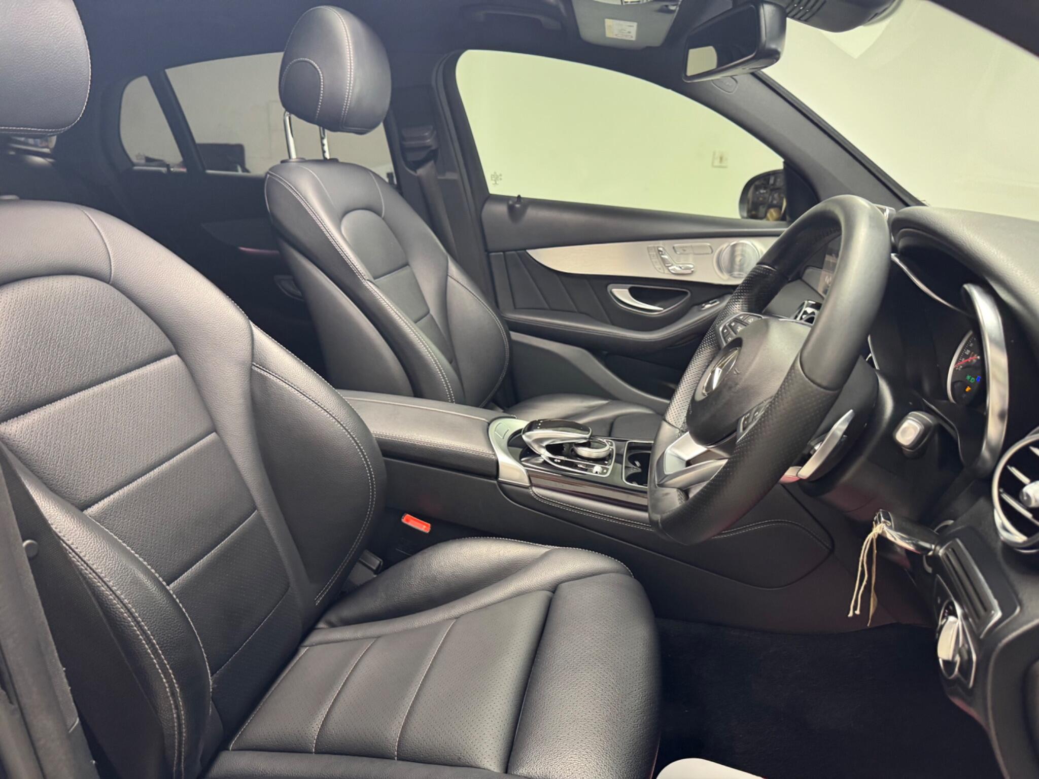 Mercedes-Benz GLC view 11