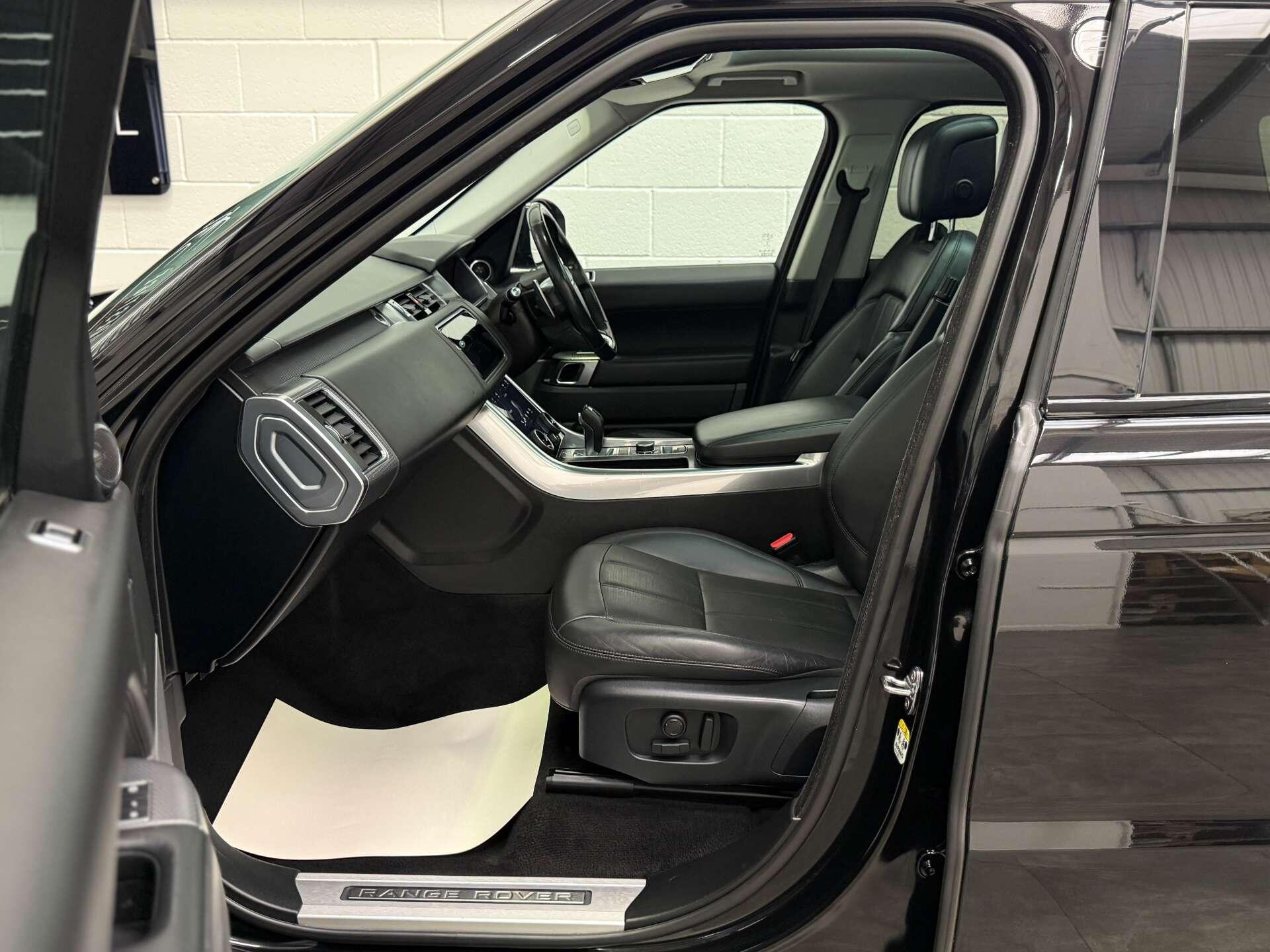 Land Rover Range Rover Sport view 17