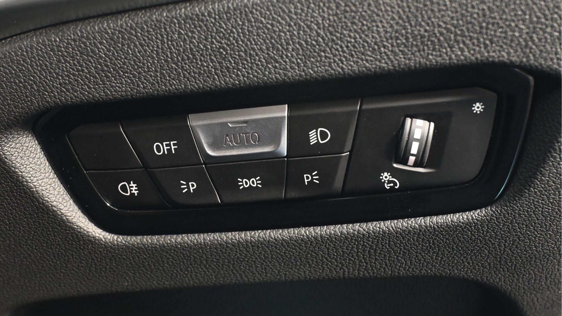 BMW 2 Series view 23
