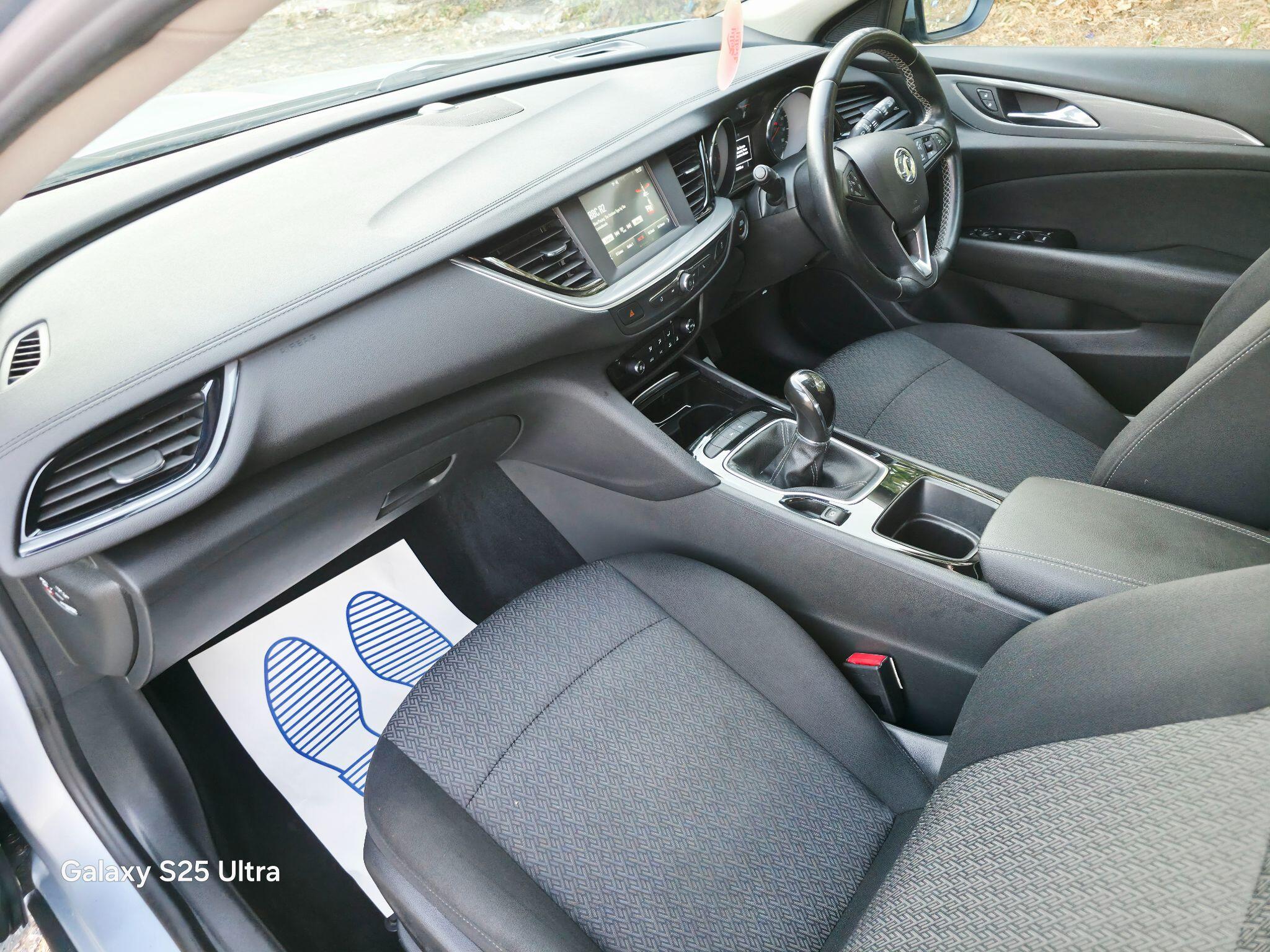 Vauxhall Insignia view 21