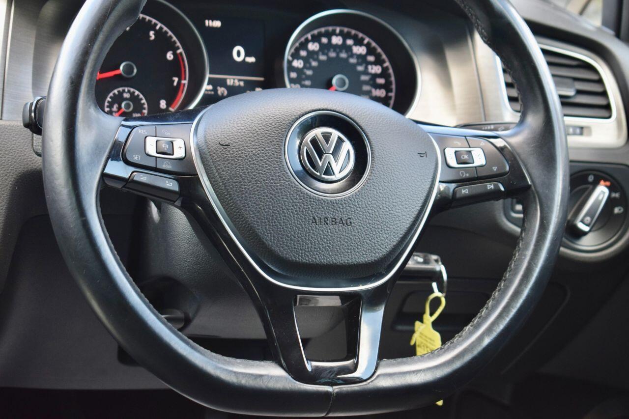 Volkswagen Golf view 40