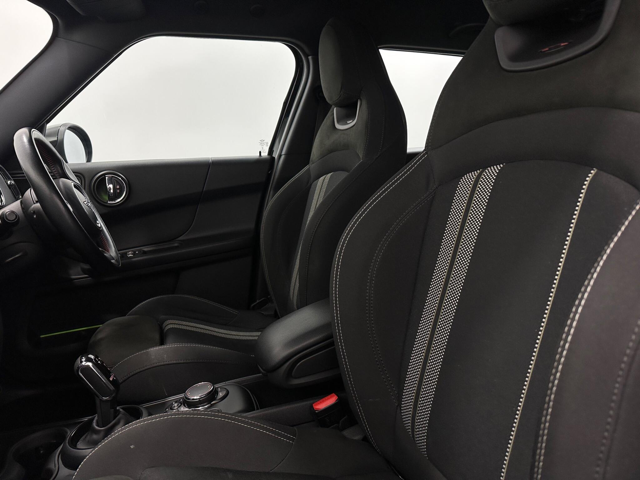 Mini Countryman view 34