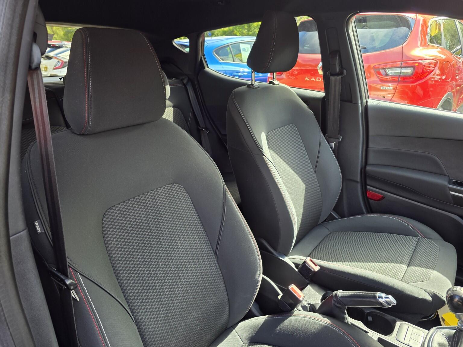 Ford Fiesta view 17