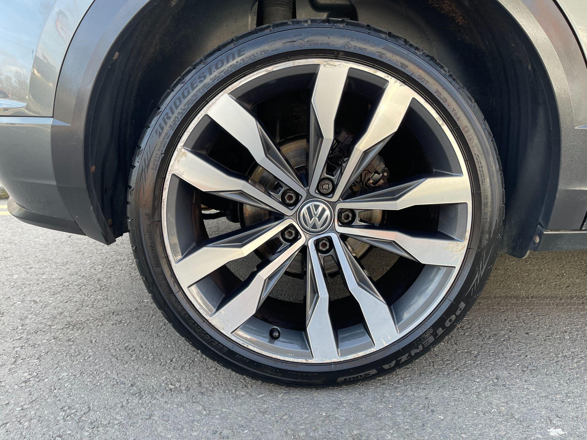 Volkswagen T-Roc view 46