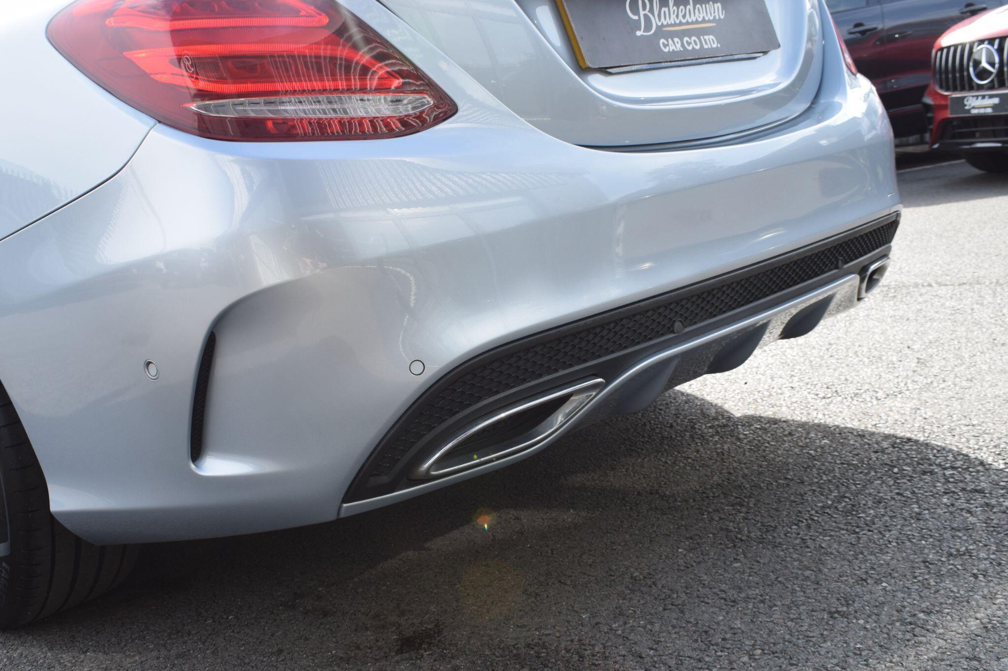 Mercedes-Benz C-Class view 43