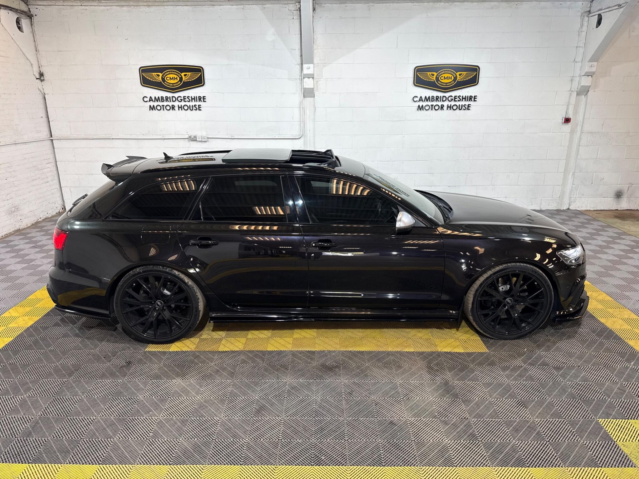 Audi RS6 view 13