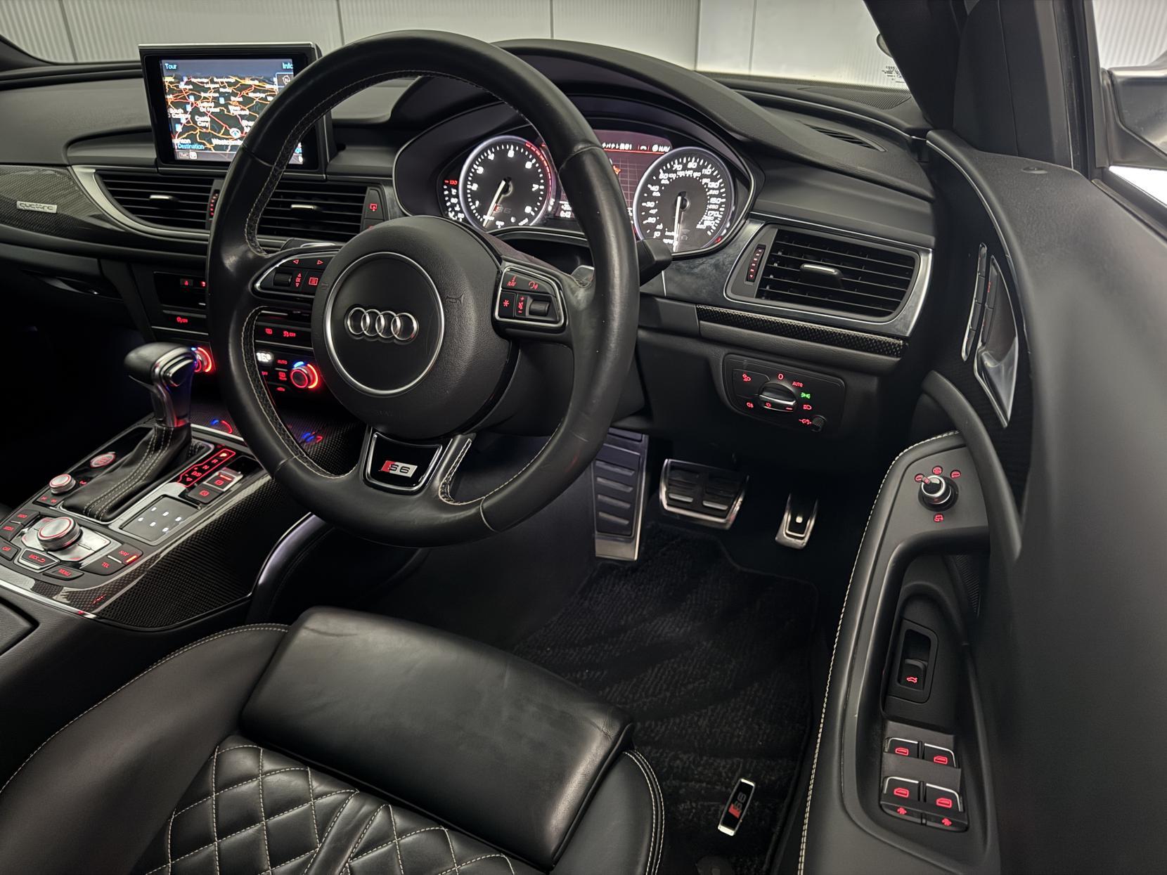 Audi S6 Saloon view 48