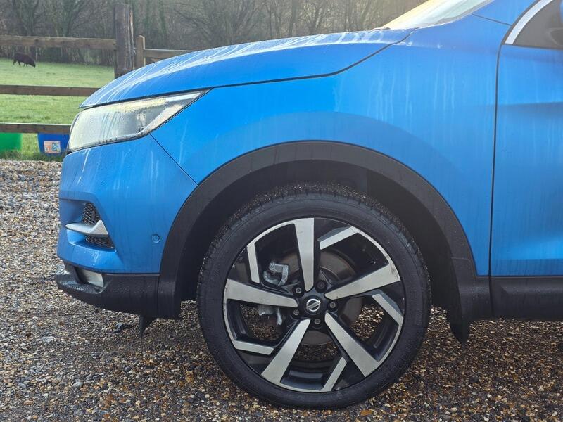 2017 Nissan Qashqai 1.2 DIG-T Tekna 2WD Euro 6 (s/s) 5dr • 58,000 miles image 12