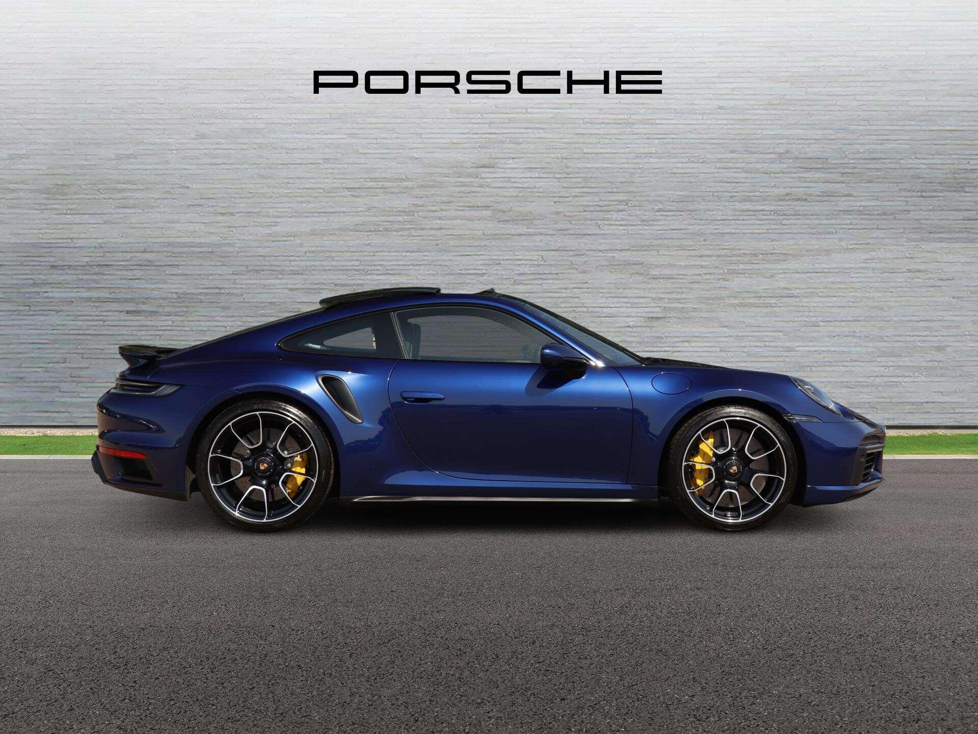 Porsche 911 view 2
