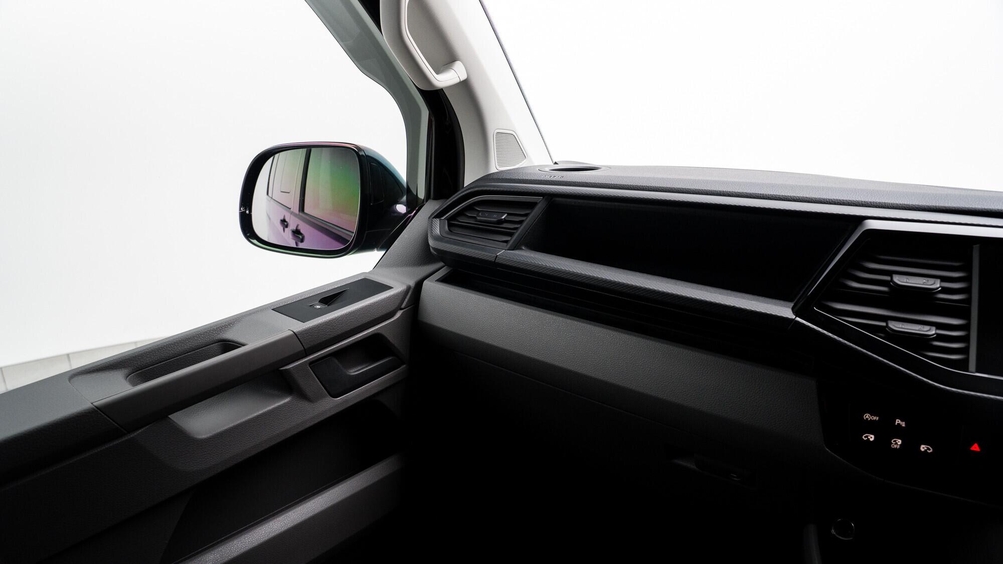 Volkswagen Transporter view 33