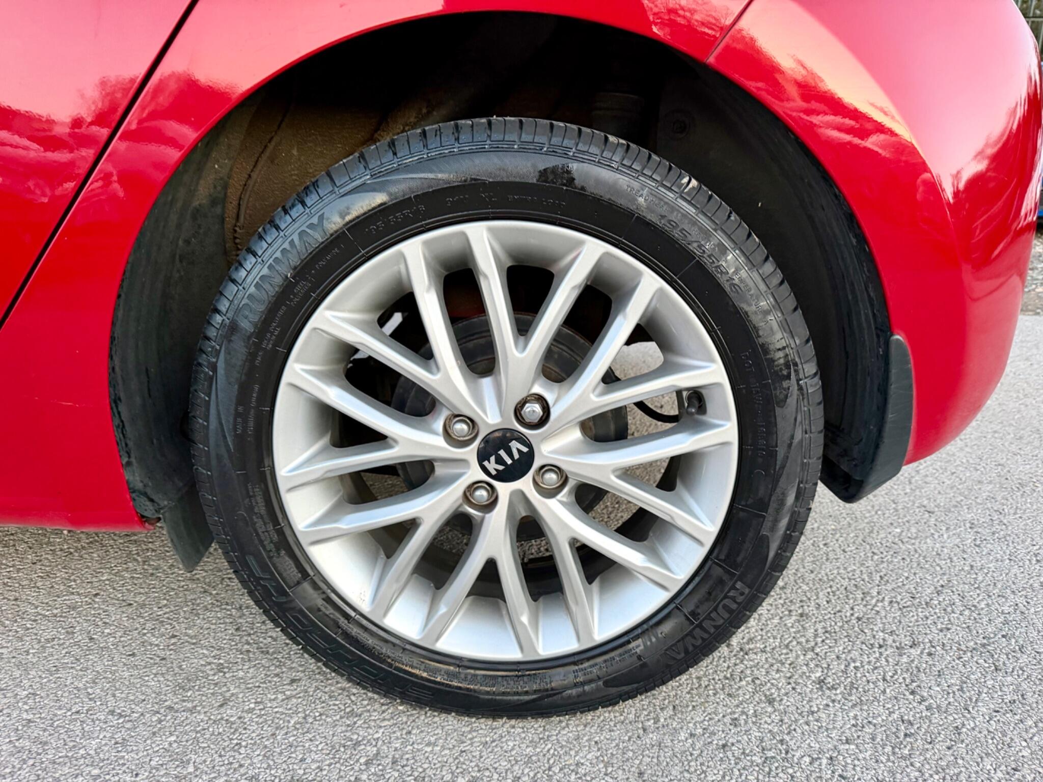 Kia Rio view 45