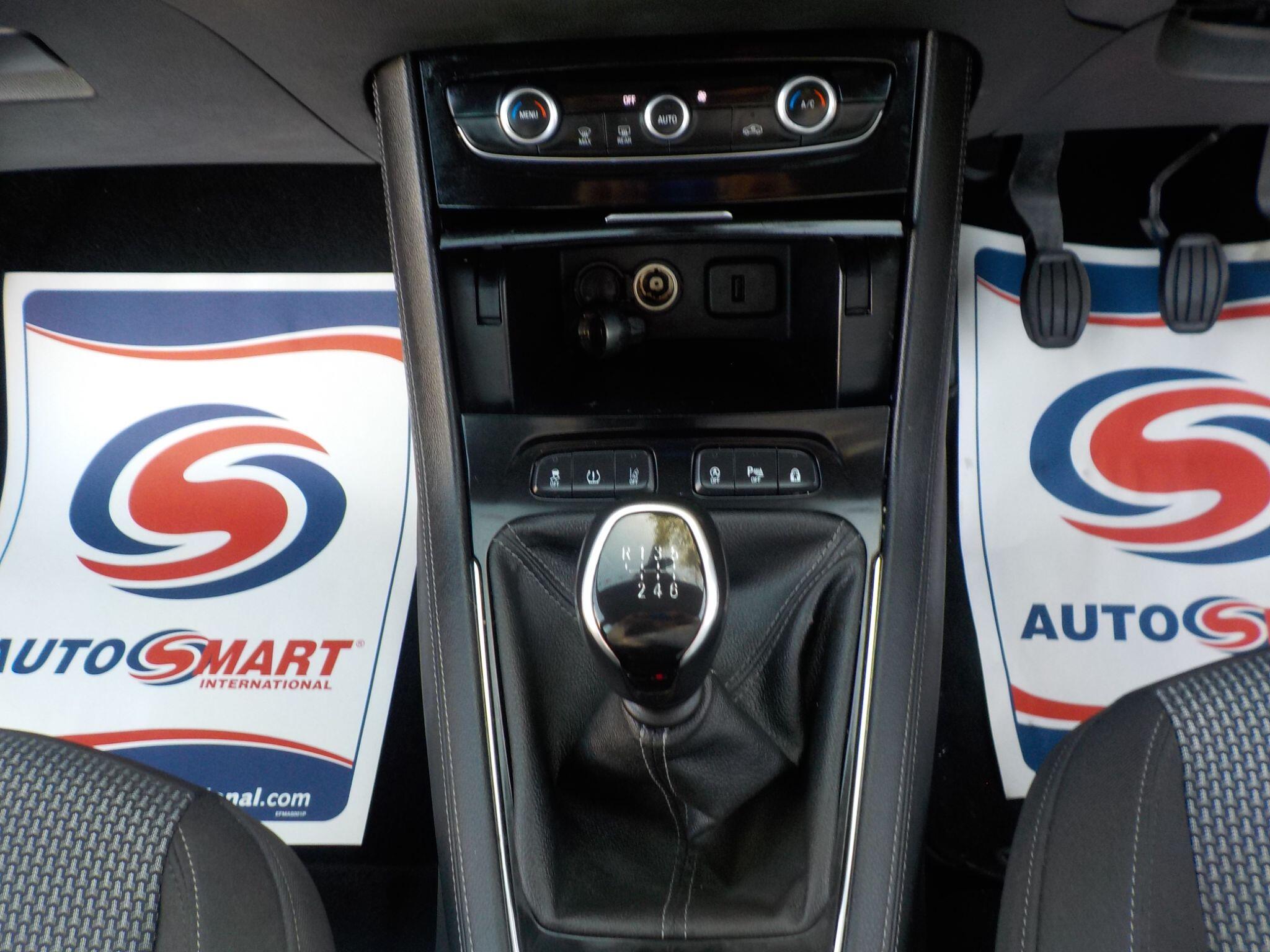 Vauxhall Grandland X 1.5 Turbo D BlueInjection SE Euro 6 (s/s) 5dr