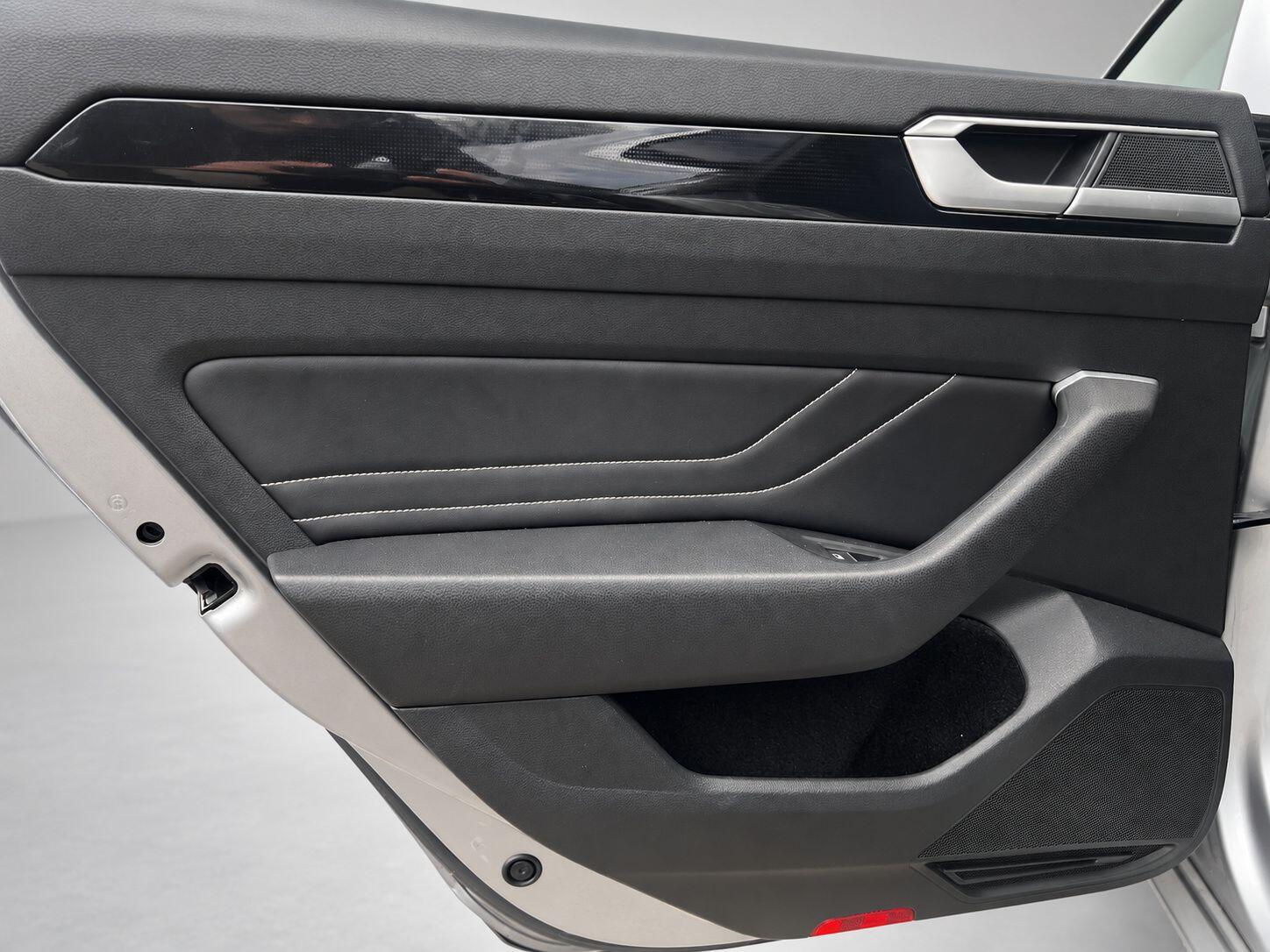 Volkswagen Arteon view 33