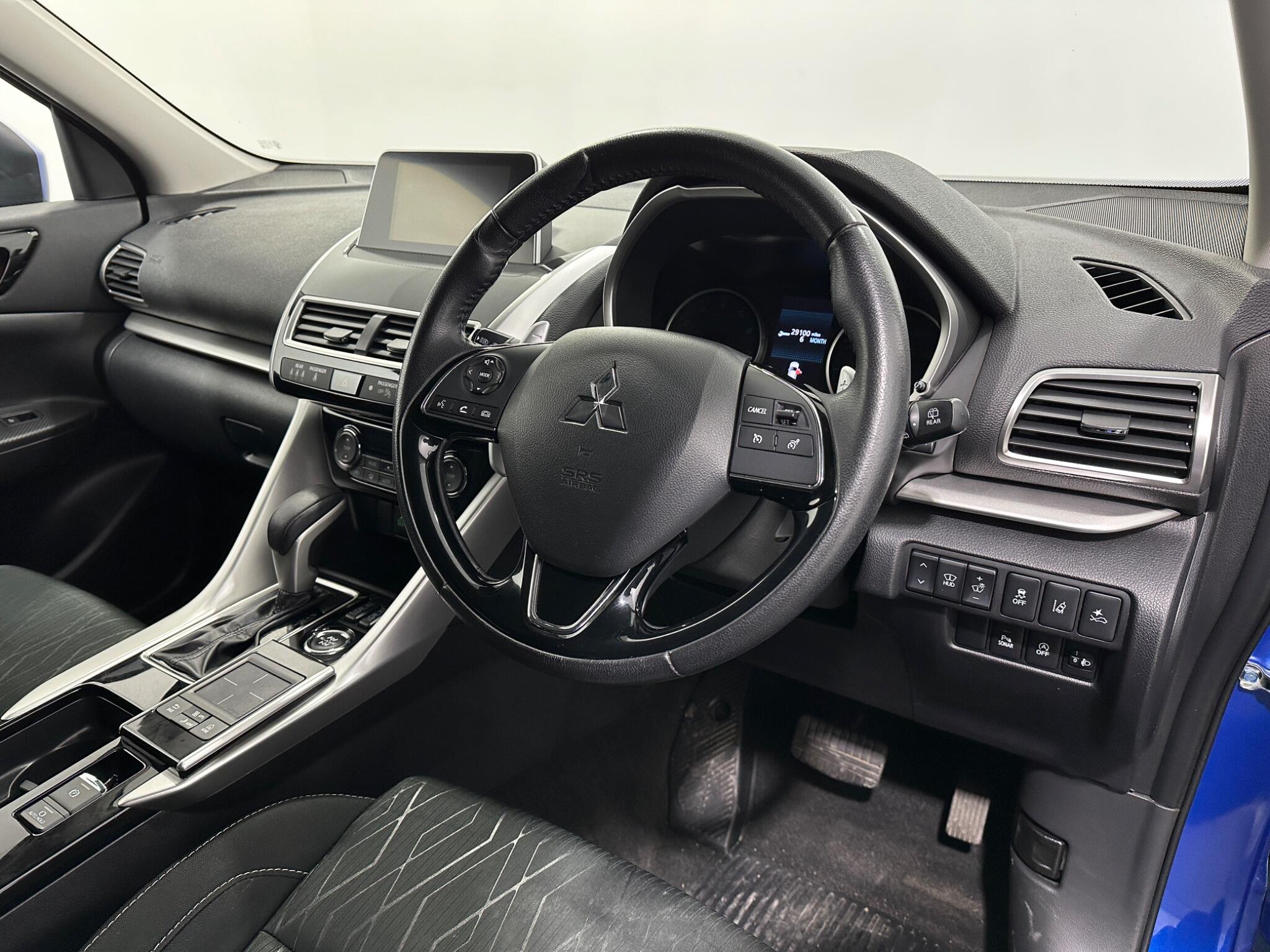Mitsubishi Eclipse Cross view 11