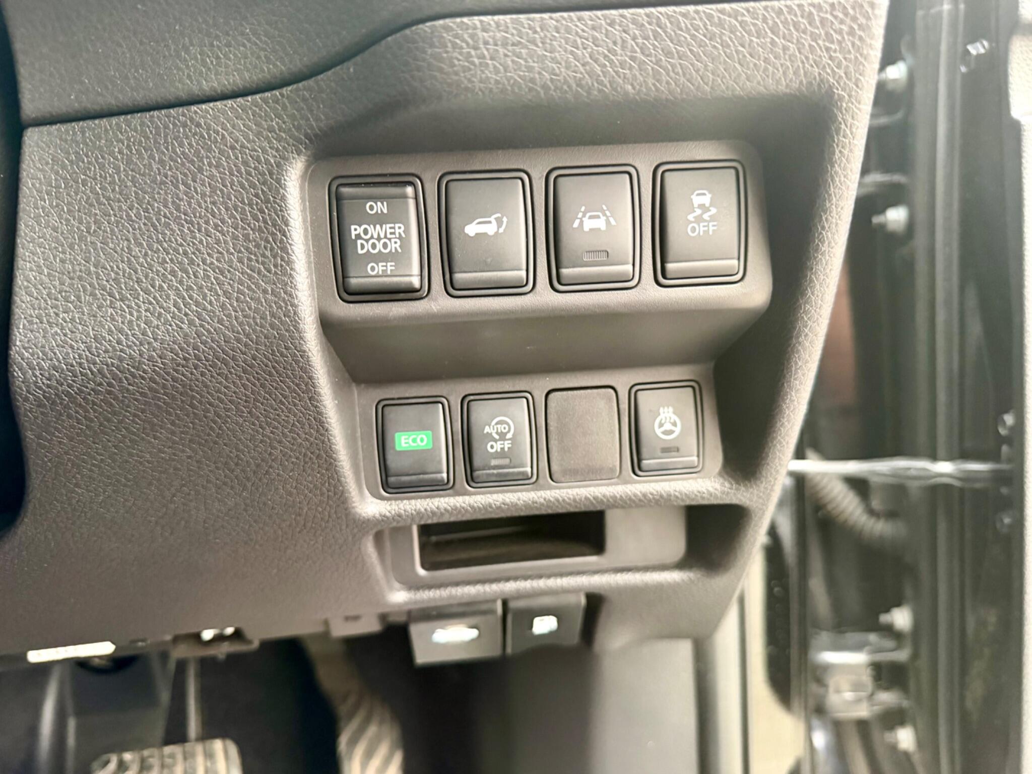 Nissan X-Trail view 39