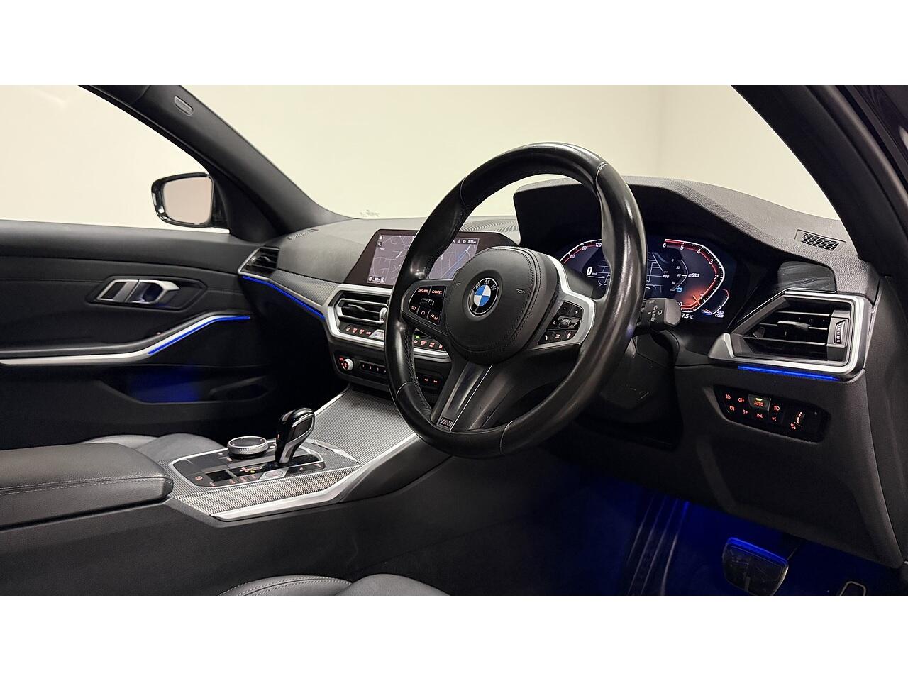 BMW 3 Series view 13