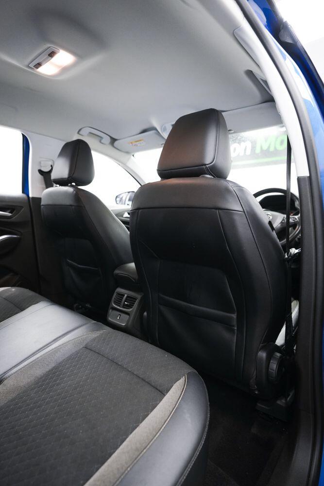 Vauxhall Grandland X view 14