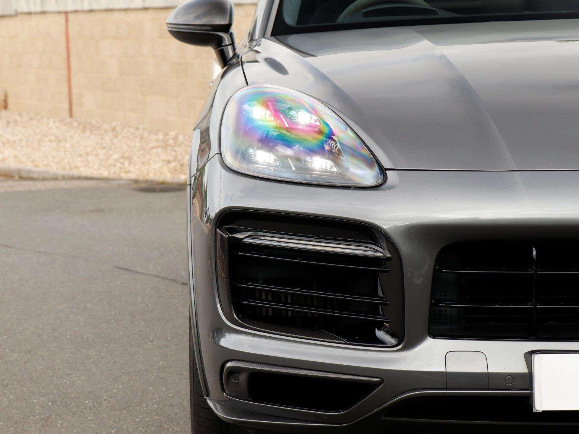Porsche Cayenne view 34