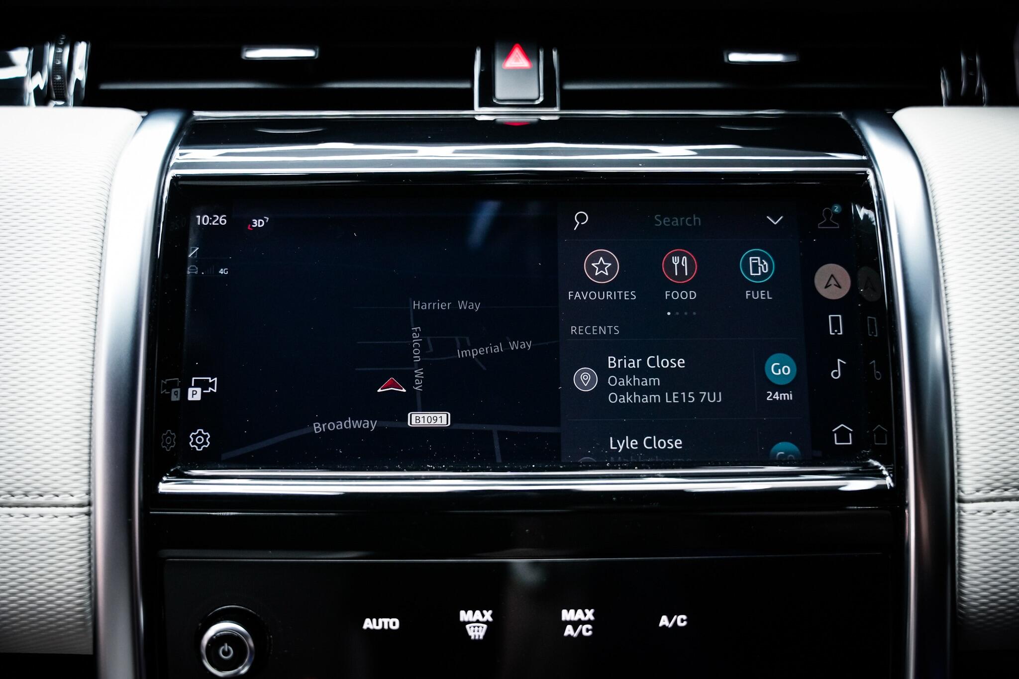 Land Rover Discovery Sport view 42