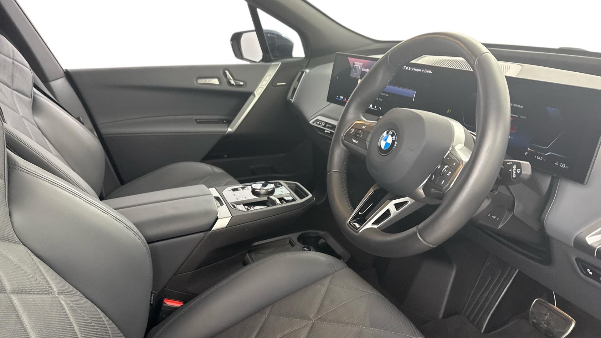 BMW iX view 6