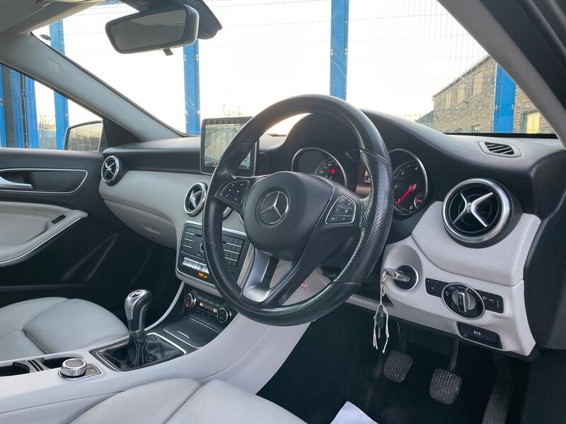 2016 Mercedes-Benz A Class 1.5 A180d Sport (Executive) Euro 6 (s/s) 5dr • 102,000 miles image 20
