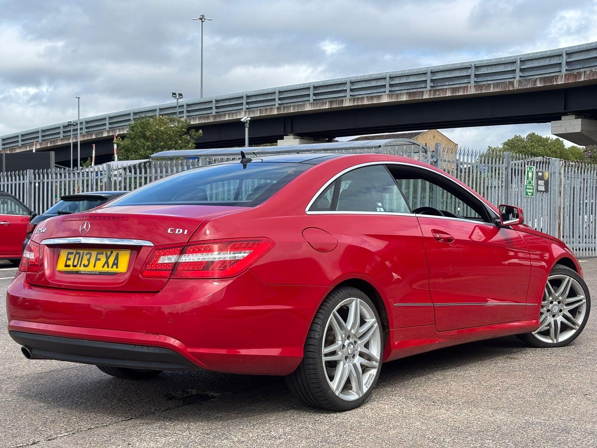 Mercedes-Benz E-Class view 18