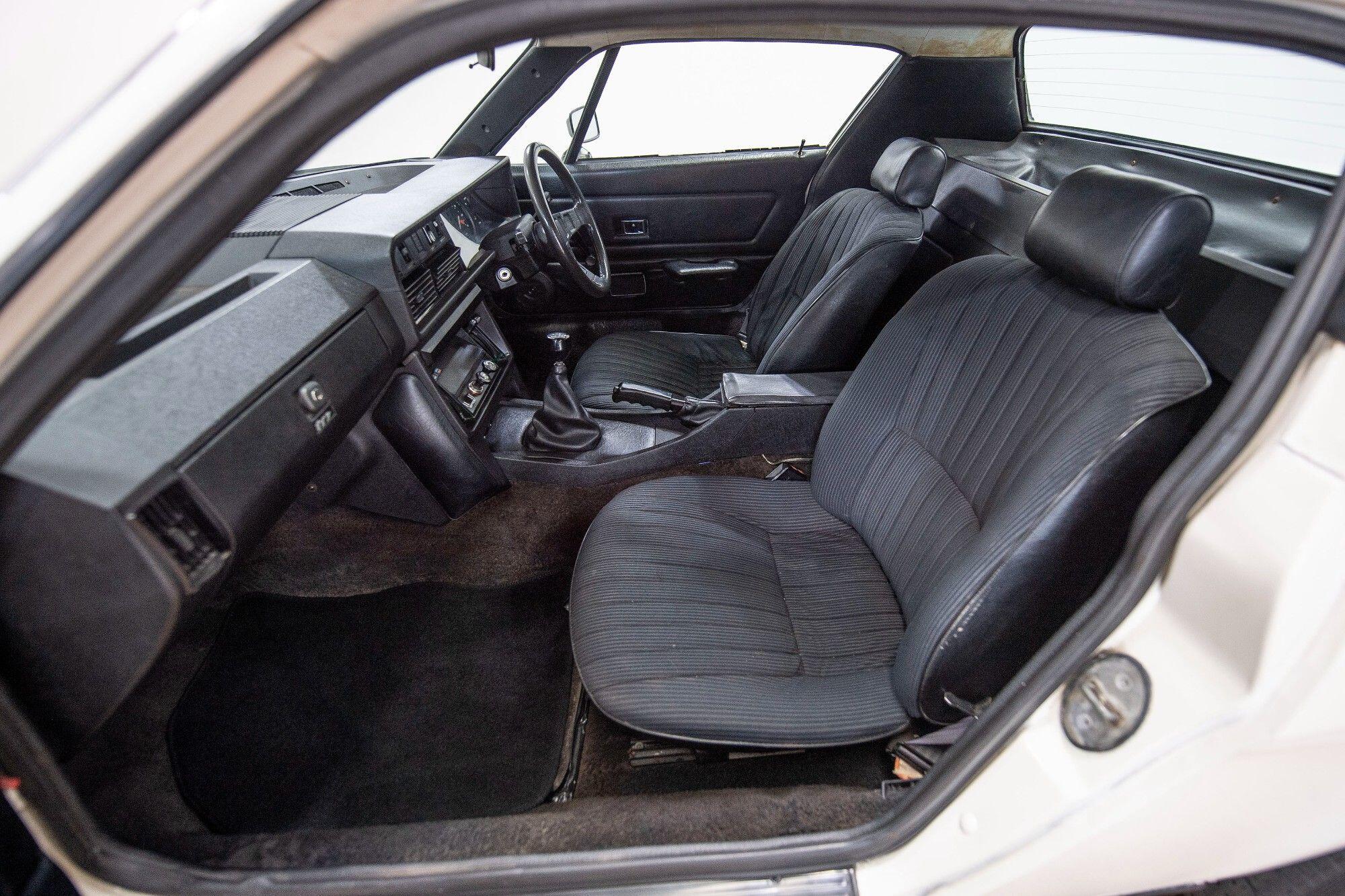 Triumph 1976 Triumph view 18