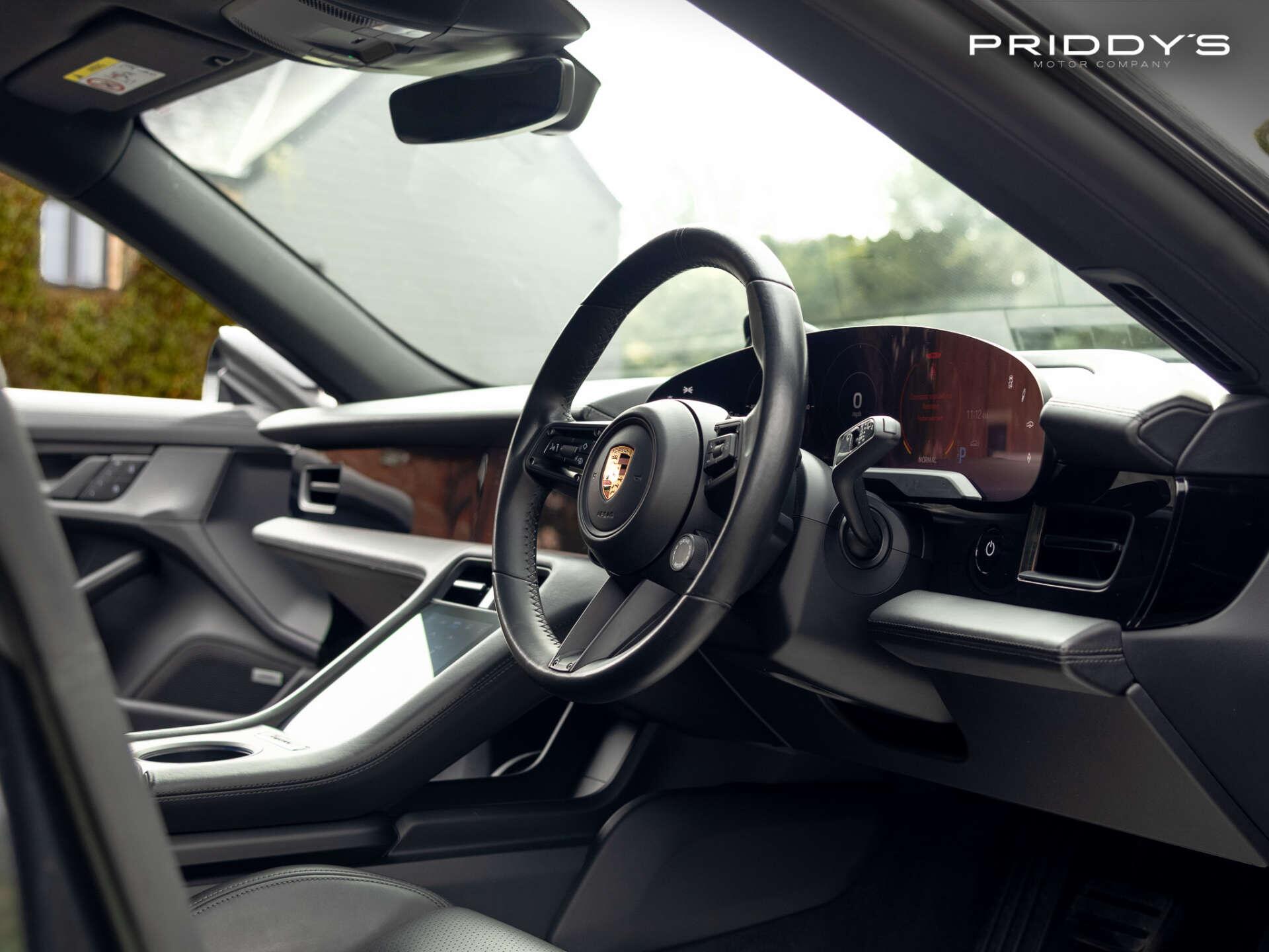 Porsche Taycan view 51