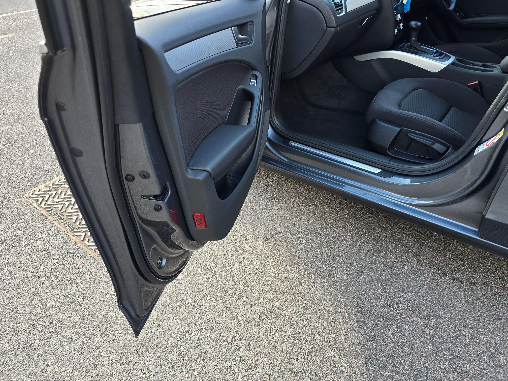 Audi A4 view 44