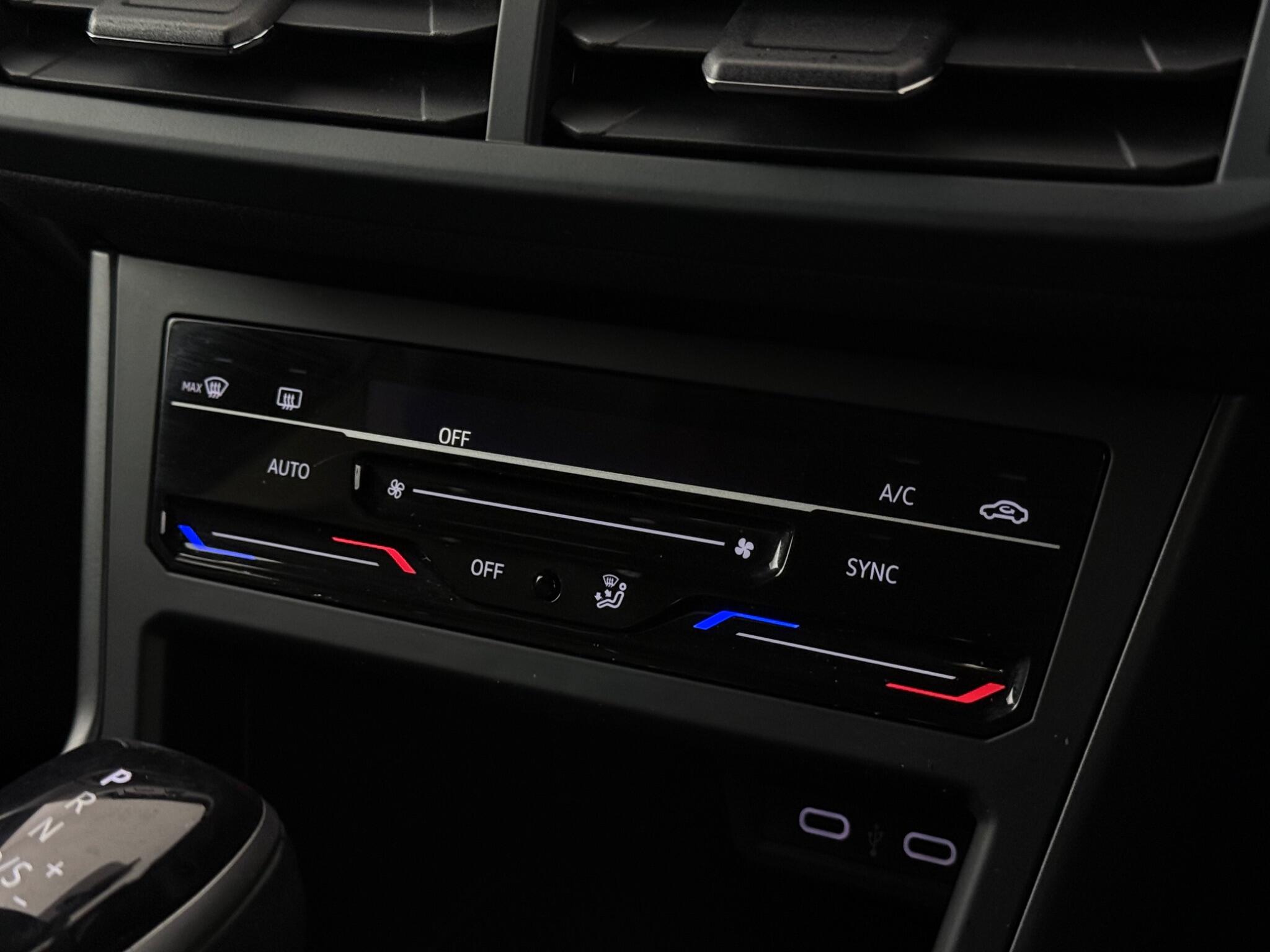 Volkswagen Polo view 22