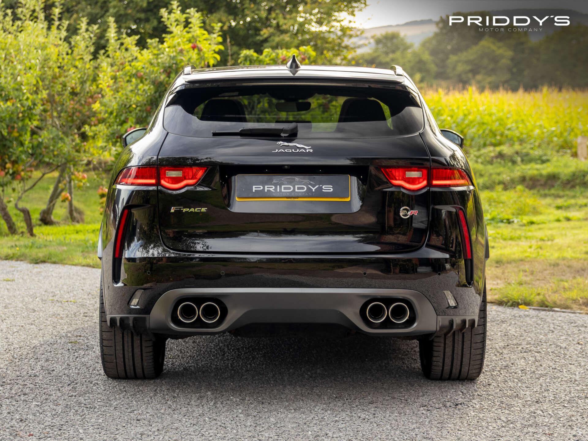 Jaguar F-Pace view 4