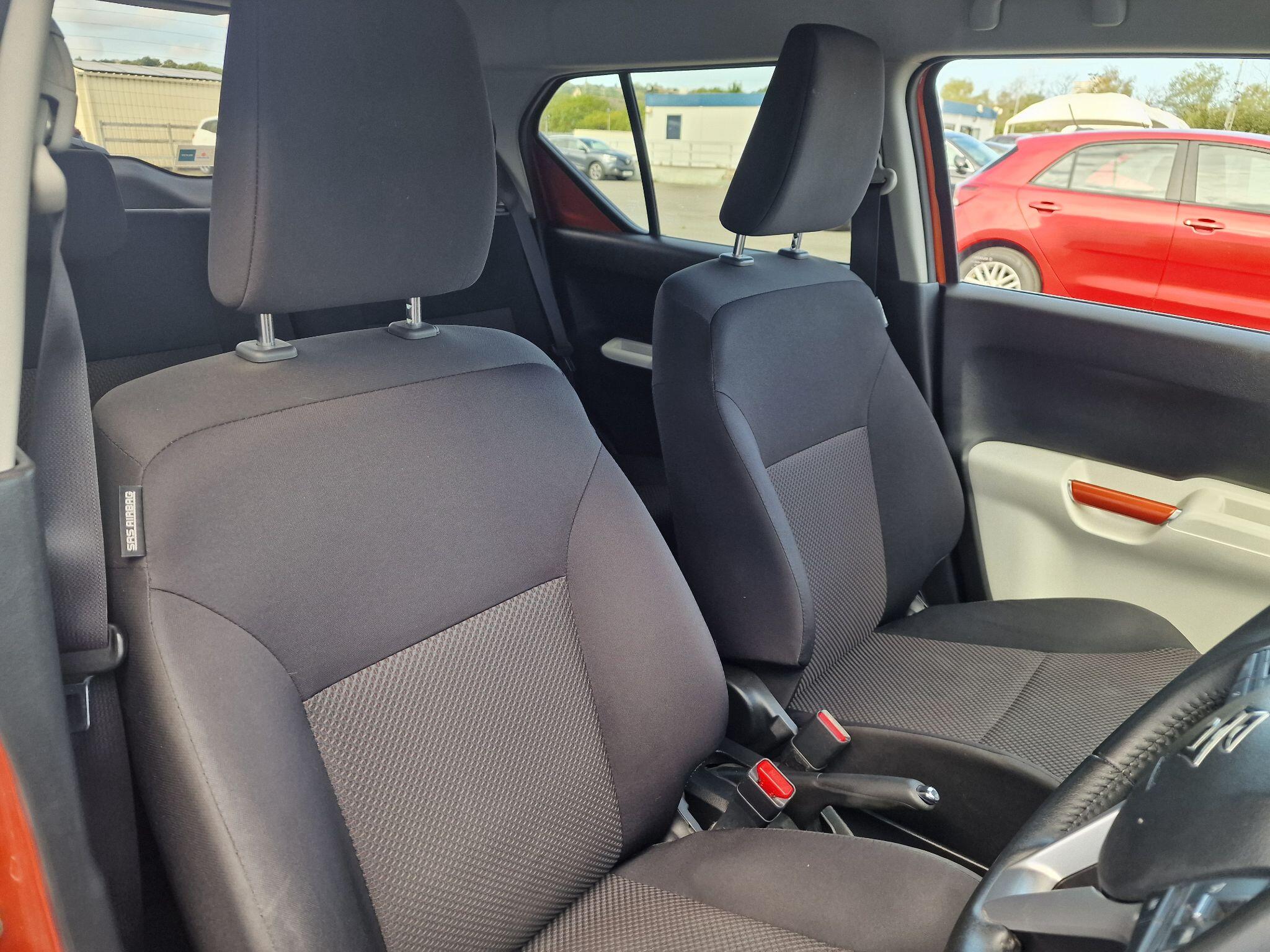 Suzuki Ignis view 32