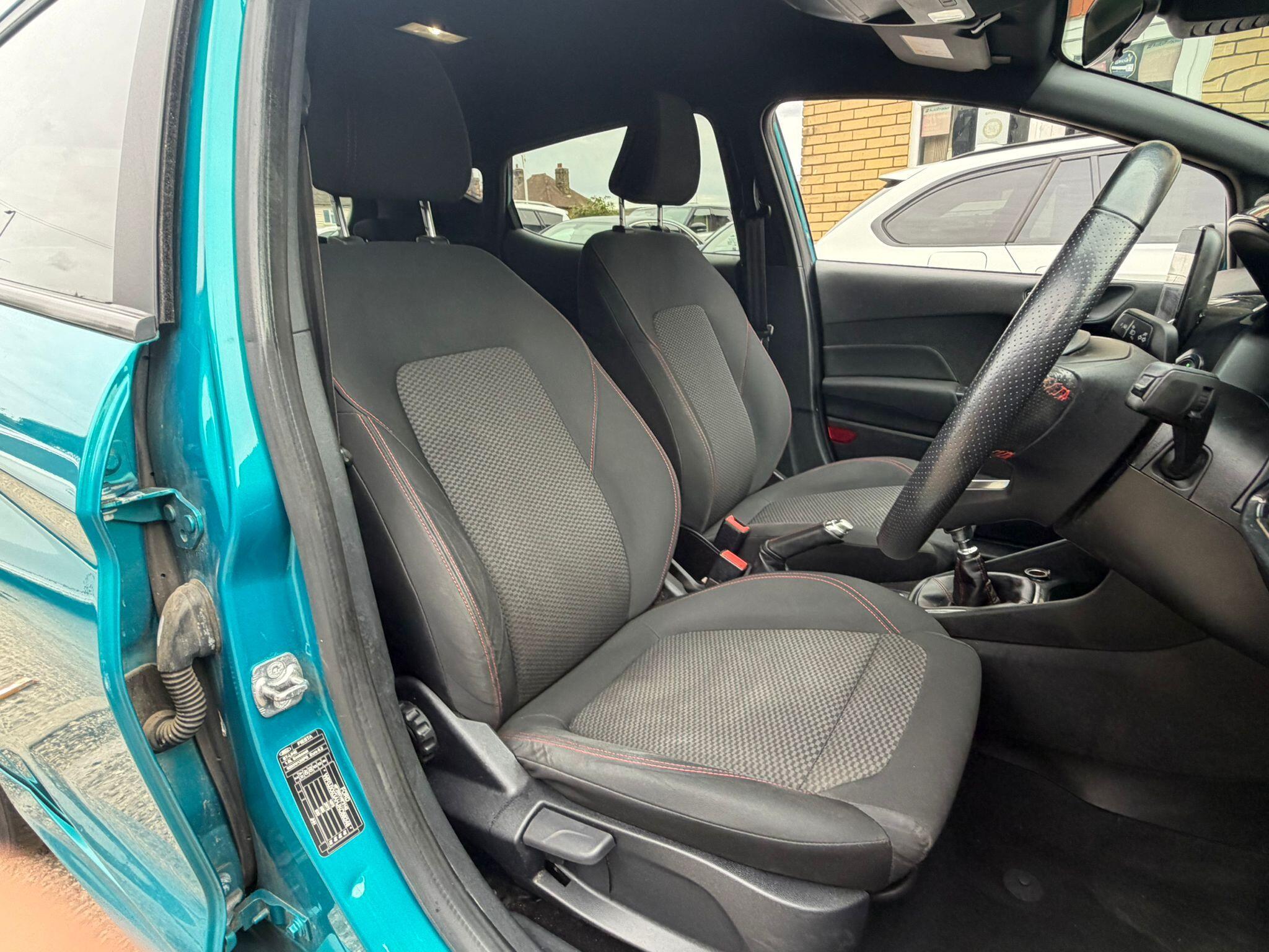 Ford Fiesta view 10