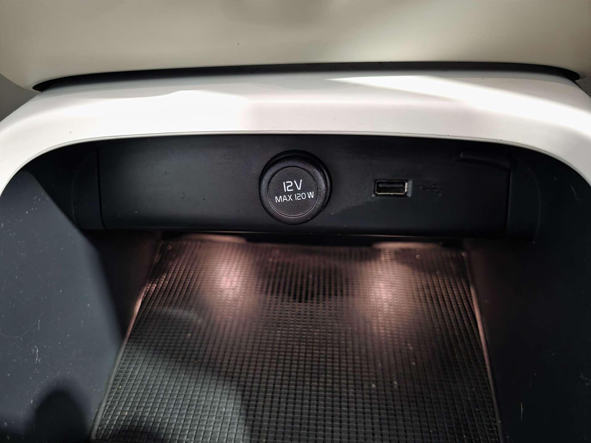 Volvo XC40 view 33