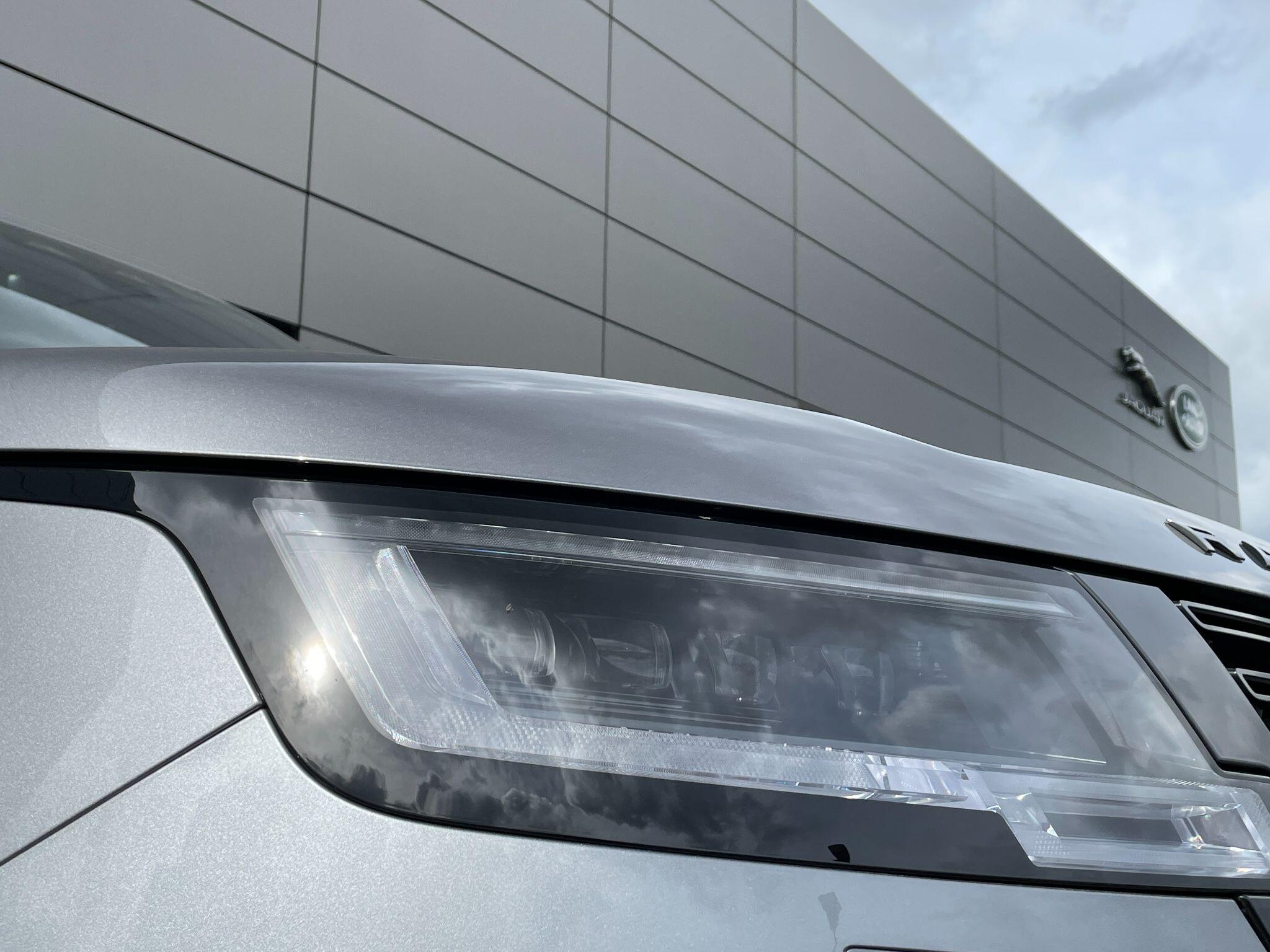 Land Rover Range Rover view 39