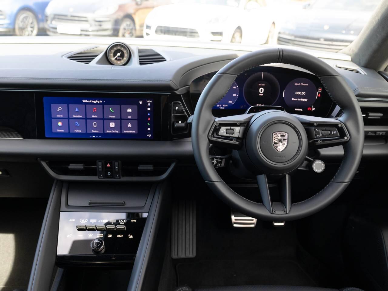 Porsche Macan view 72