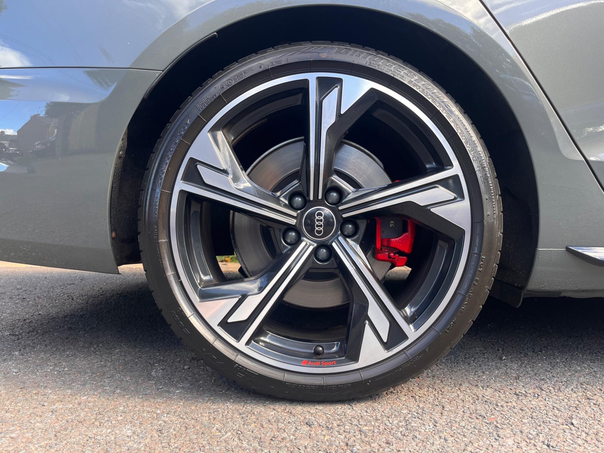 Audi S4 view 48