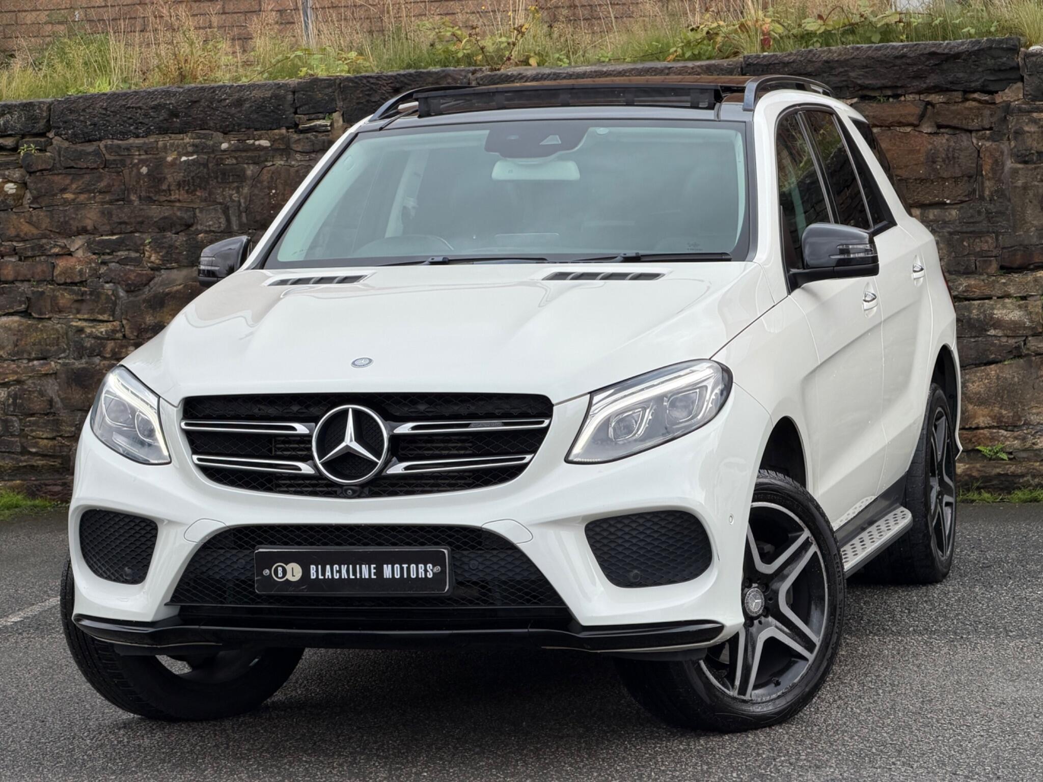 Mercedes-Benz GLE view 3