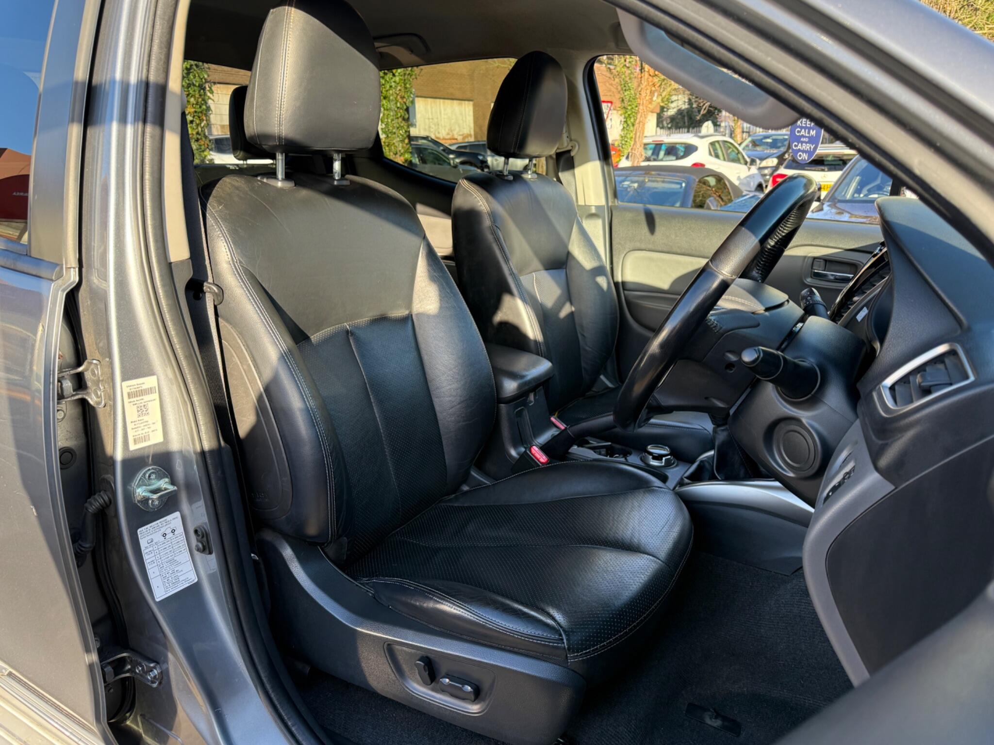 Mitsubishi L200 - Image 38