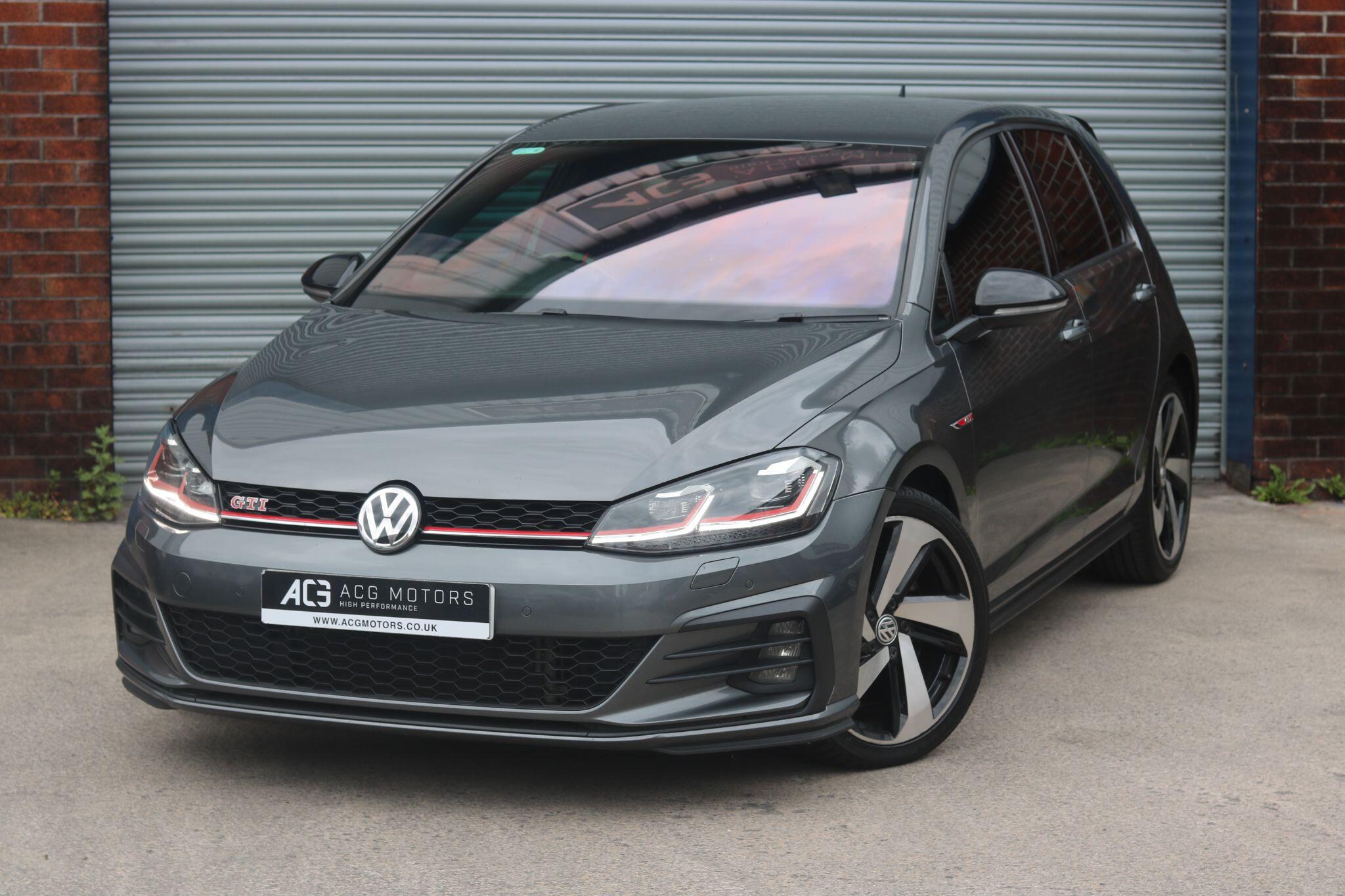 Volkswagen Golf view 6