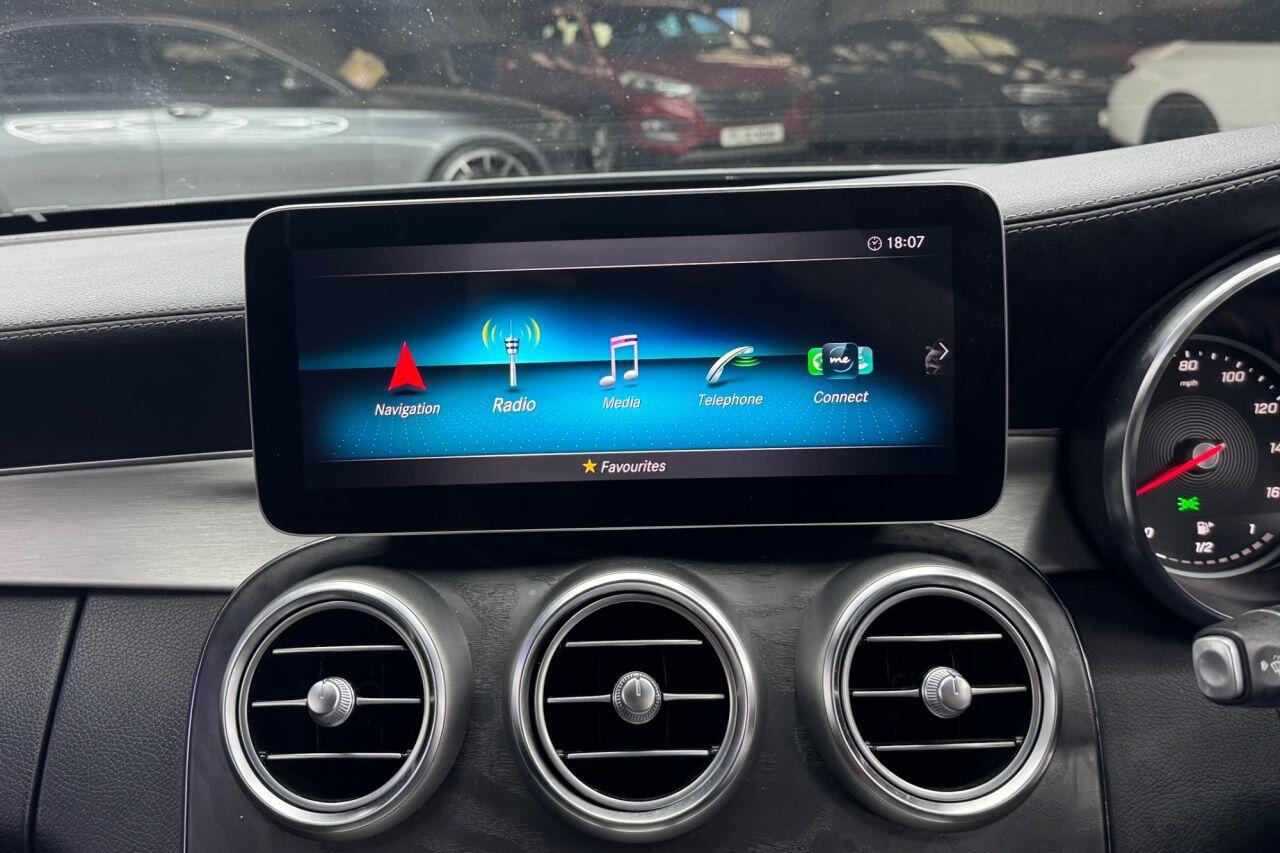 Mercedes-Benz C-Class view 23
