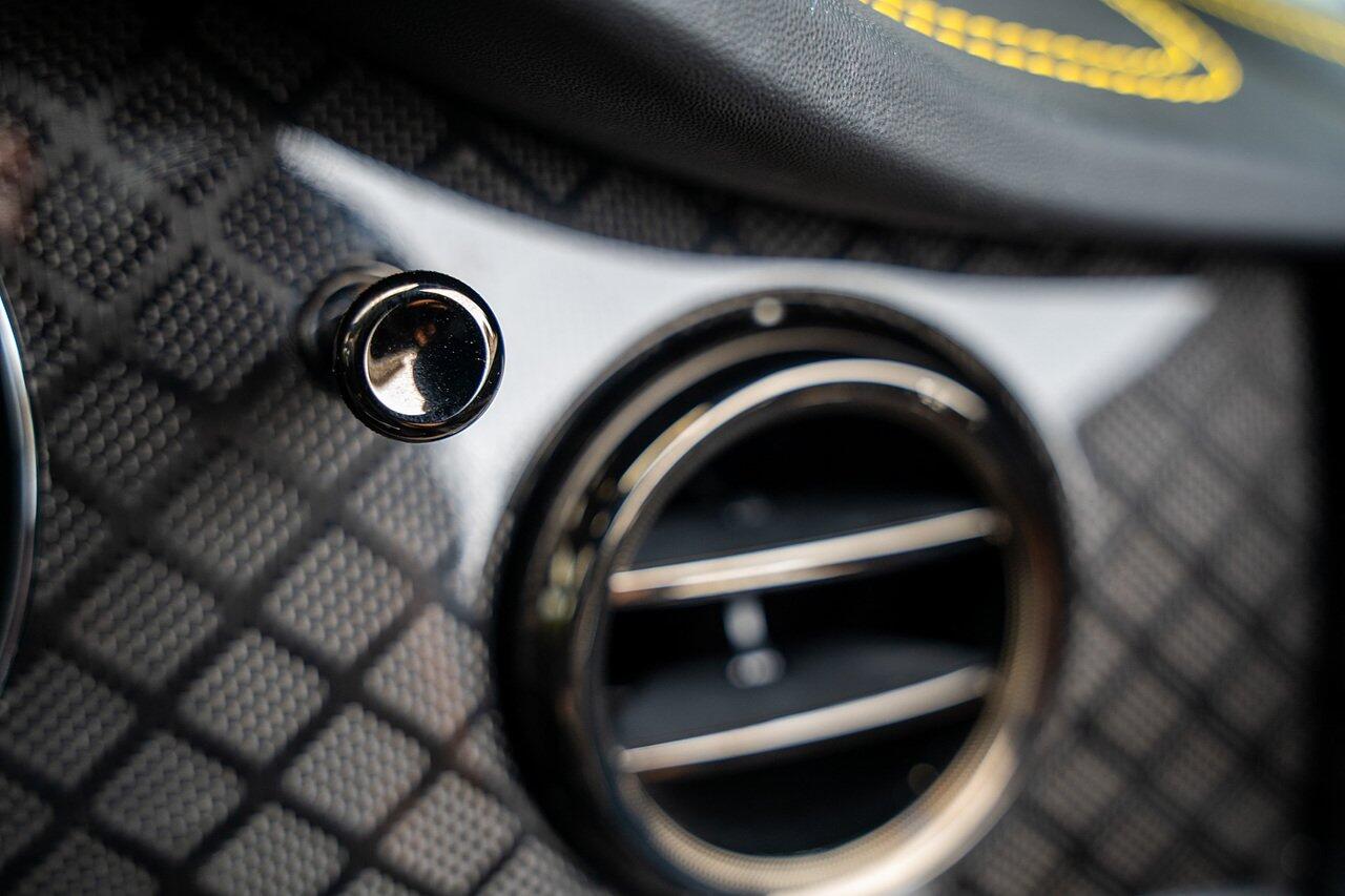 Bentley Bentayga view 121