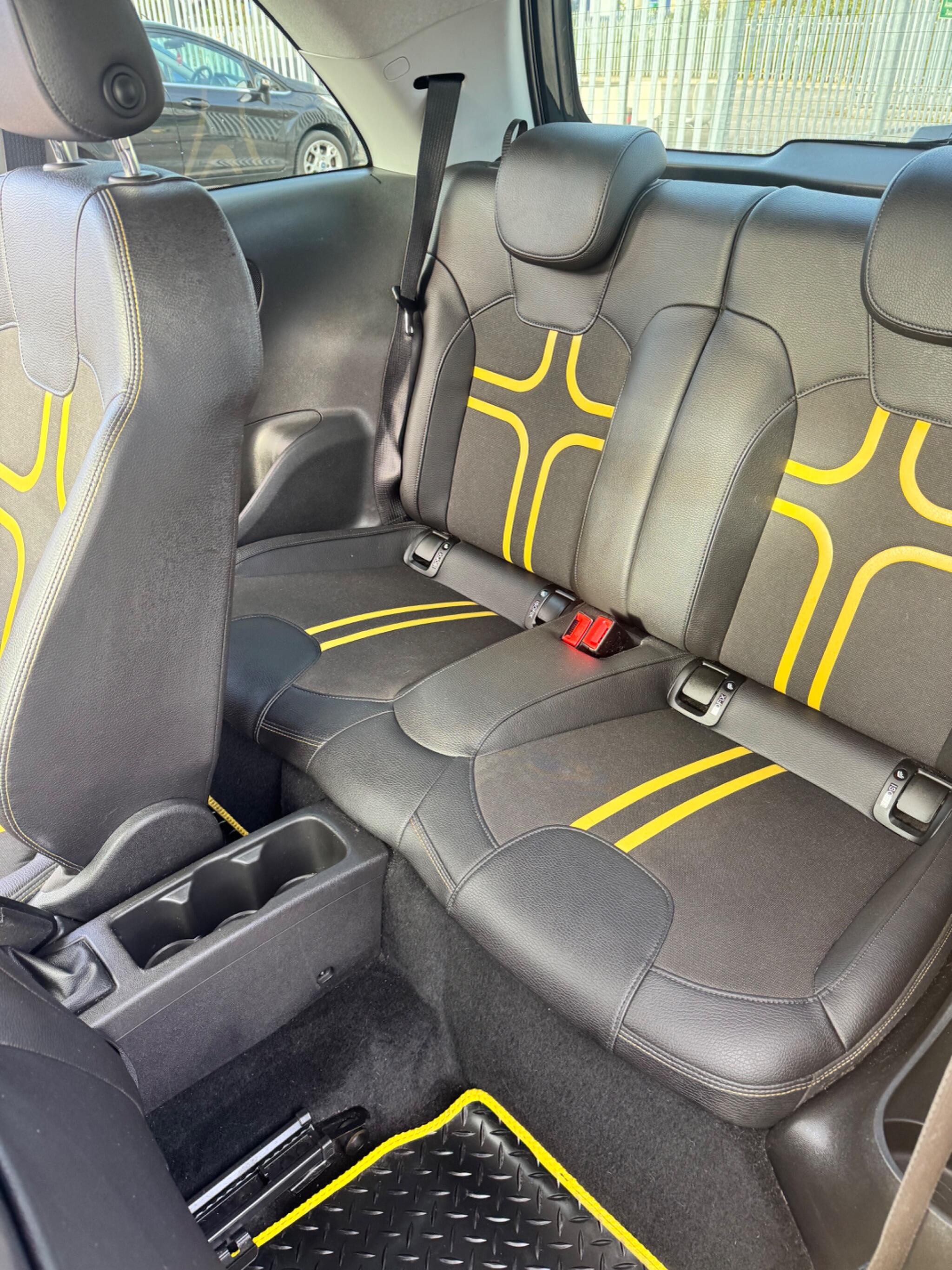 Vauxhall Adam view 21