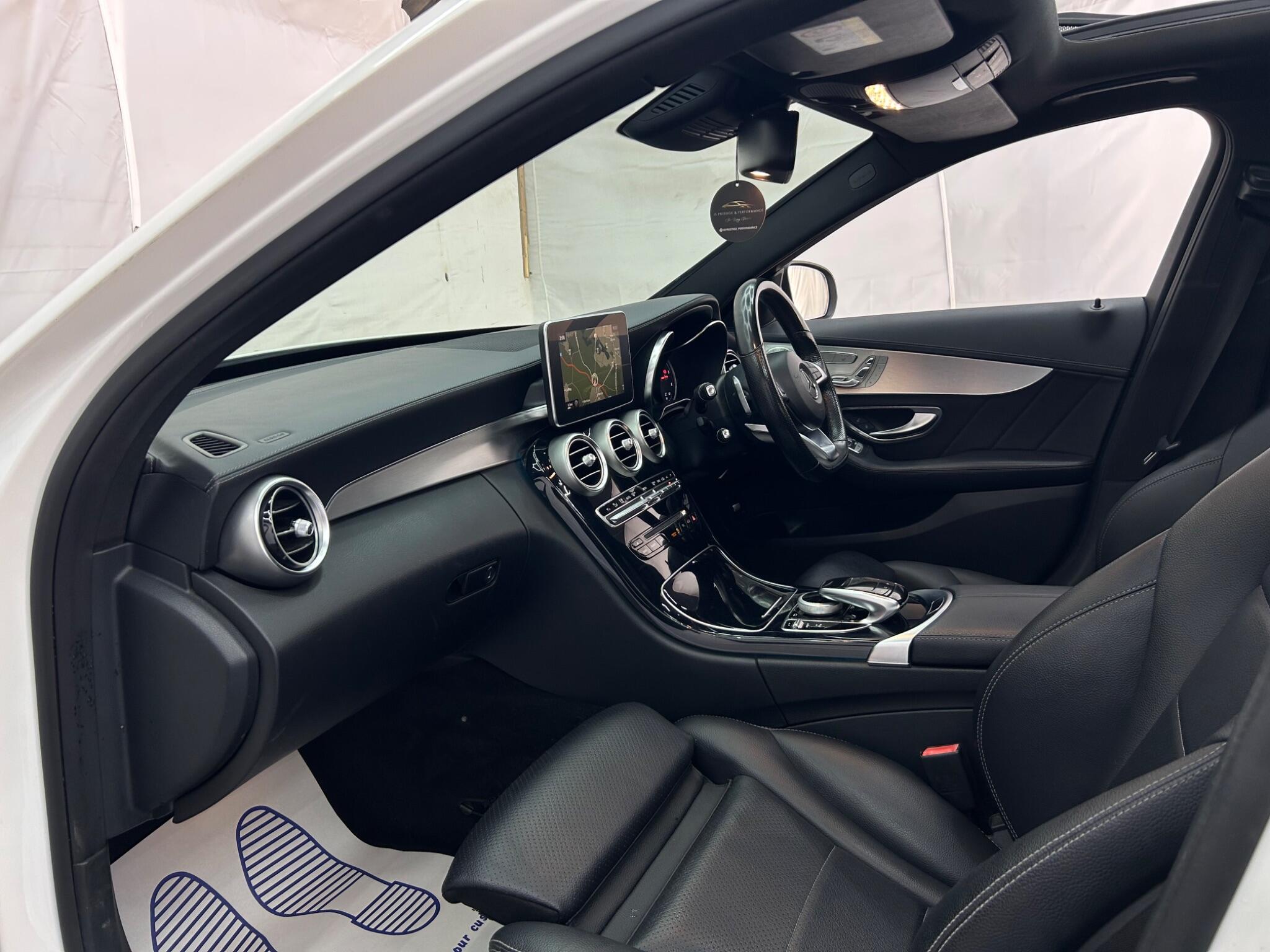 Mercedes-Benz C Class view 48
