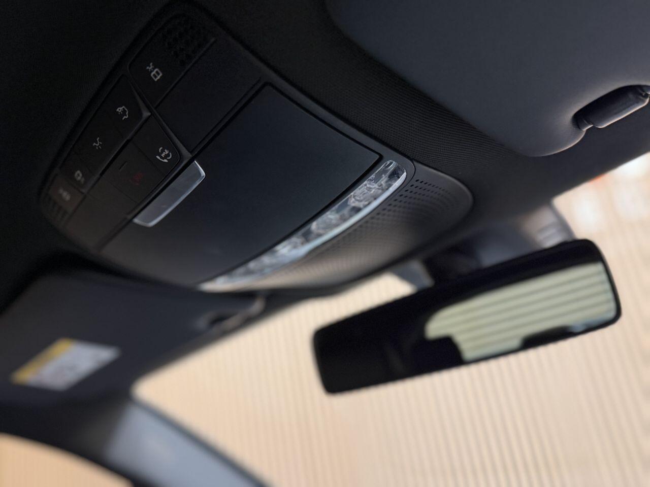 Mercedes-Benz GLC view 24