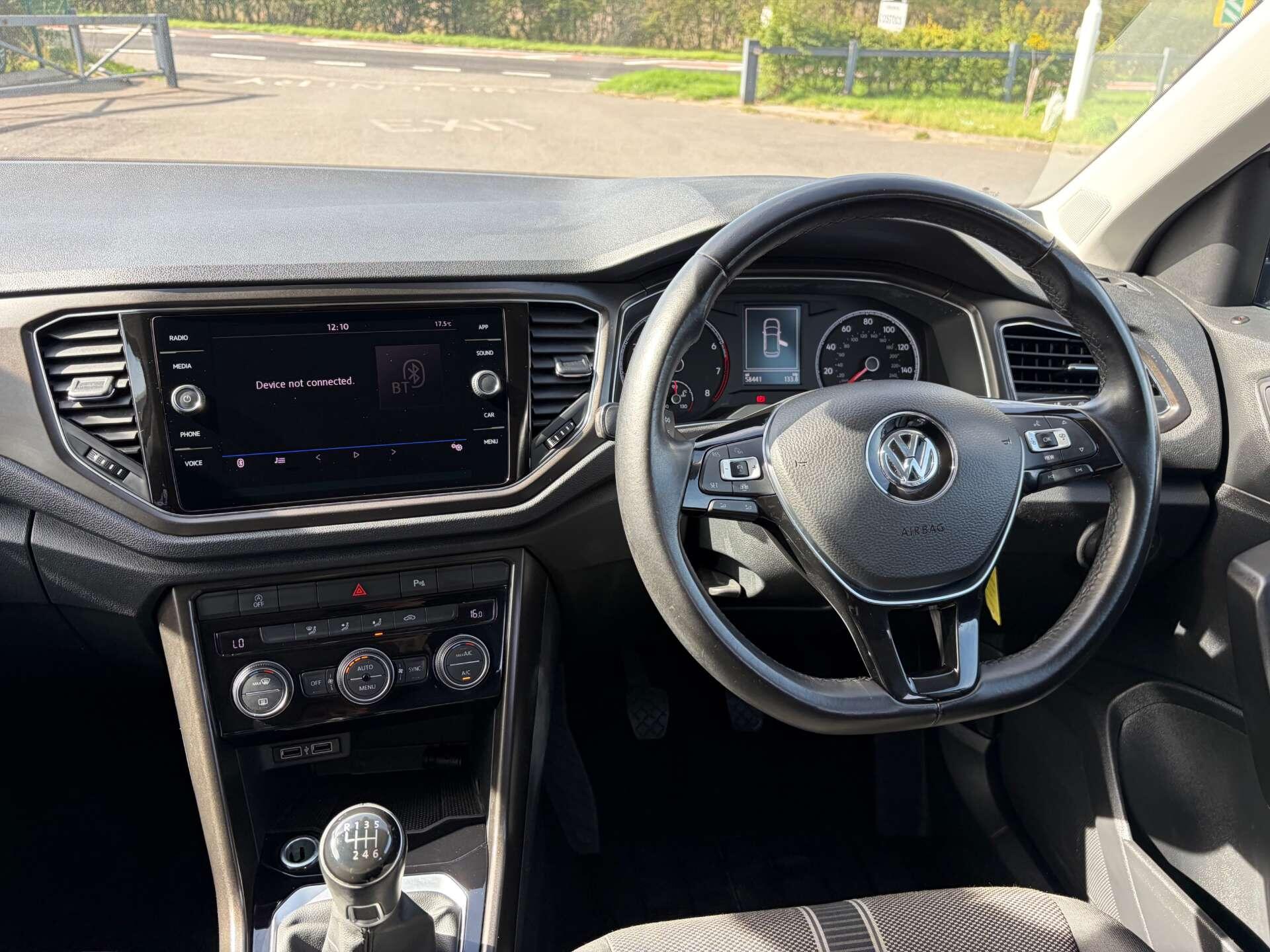 Volkswagen T-Roc view 2