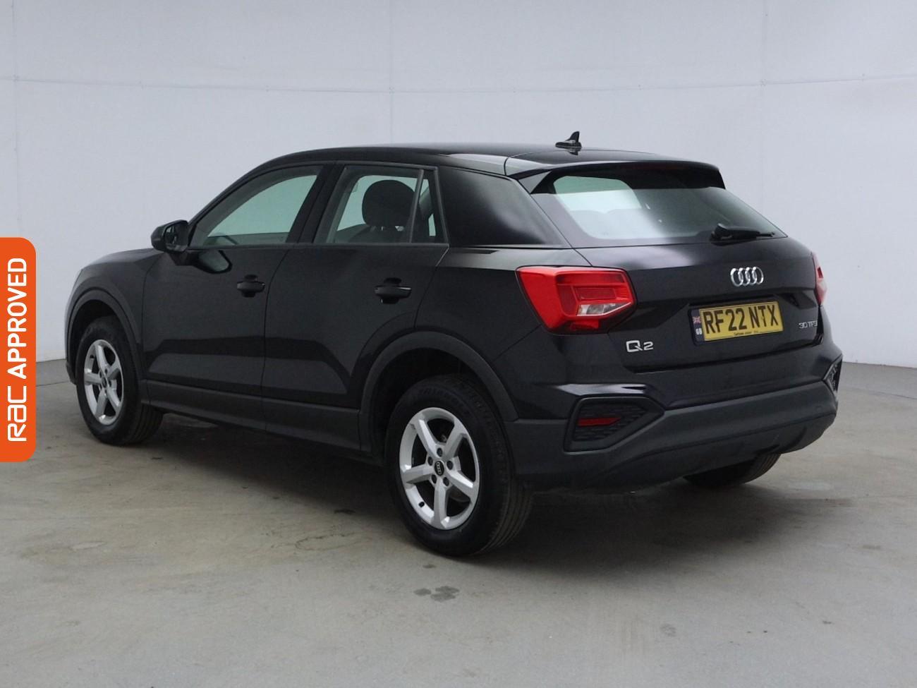 Audi Q2 view 4