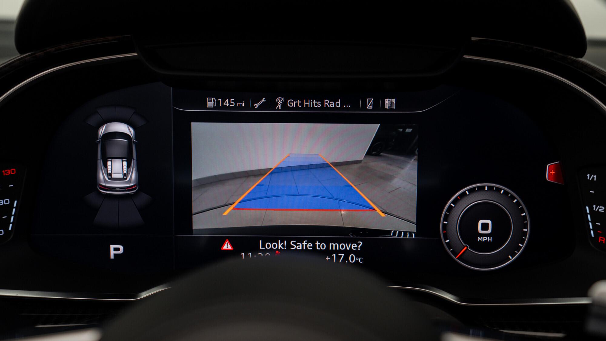 Audi R8 view 22